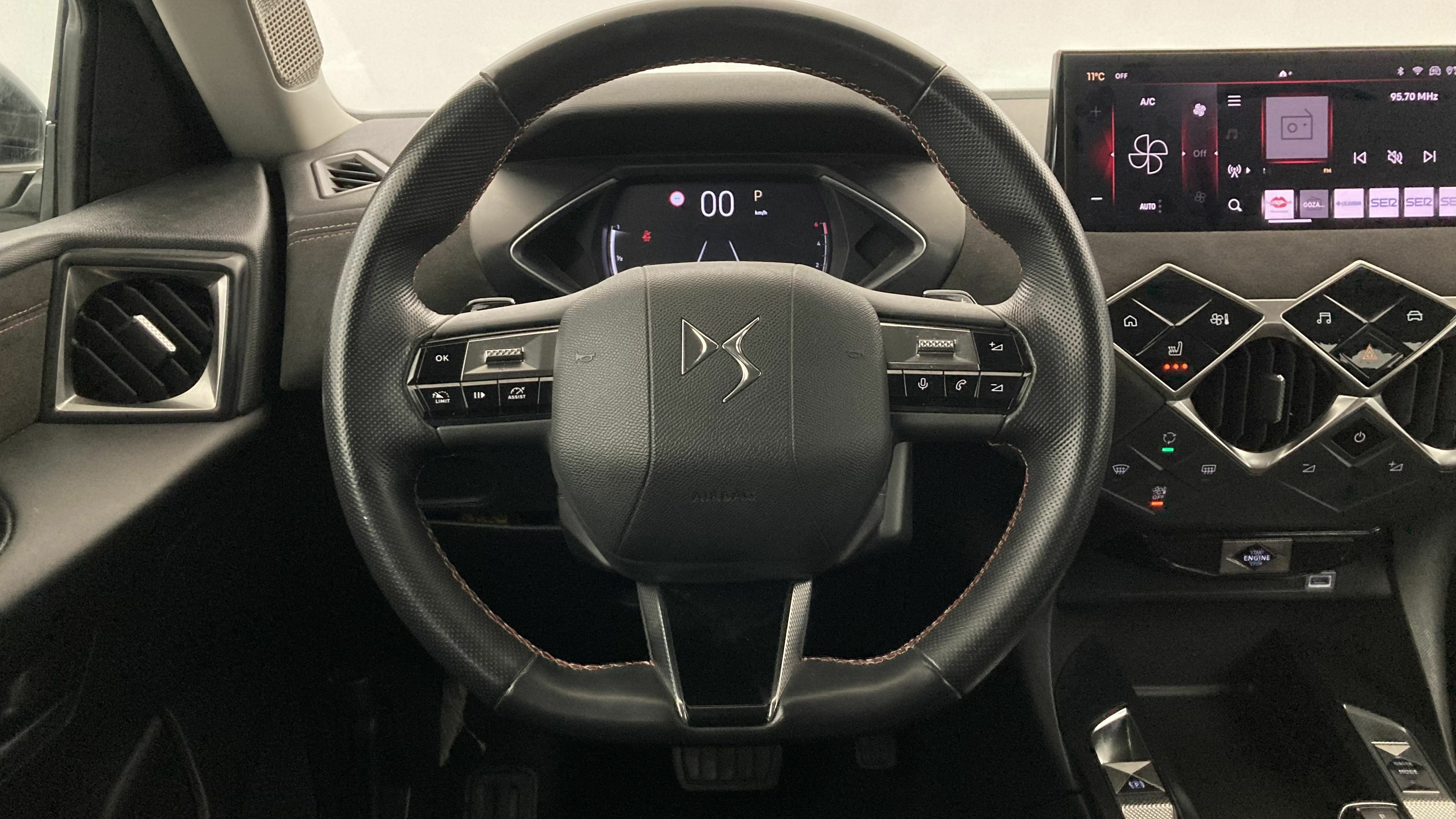 ds ds3 crossback performance line 1.5 BLUEHDI 130 EAT 2023 crystal pearl 16