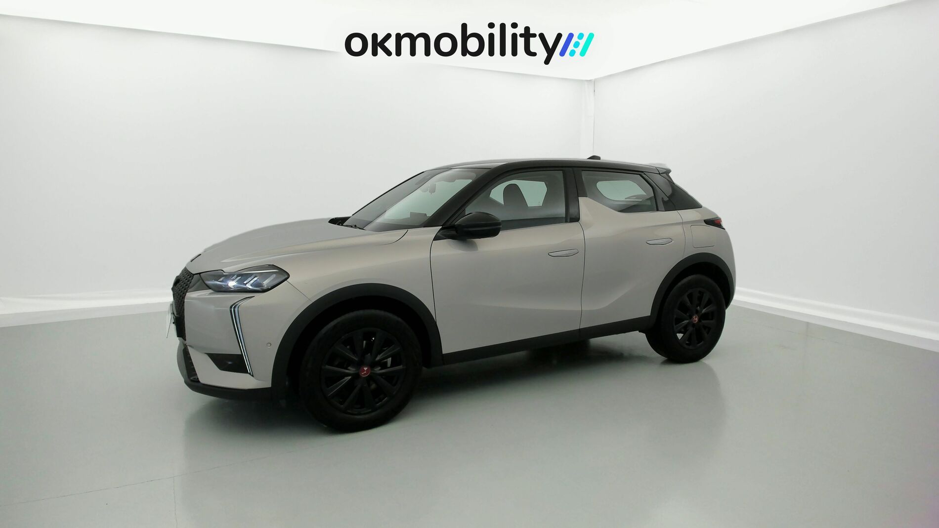 ds ds3 crossback performance line 1.5 BLUEHDI 130 EAT 2023 crystal pearl 4