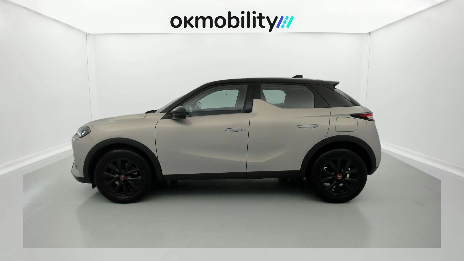 ds ds3 crossback performance line 1.5 BLUEHDI 130 EAT 2023 crystal pearl 5