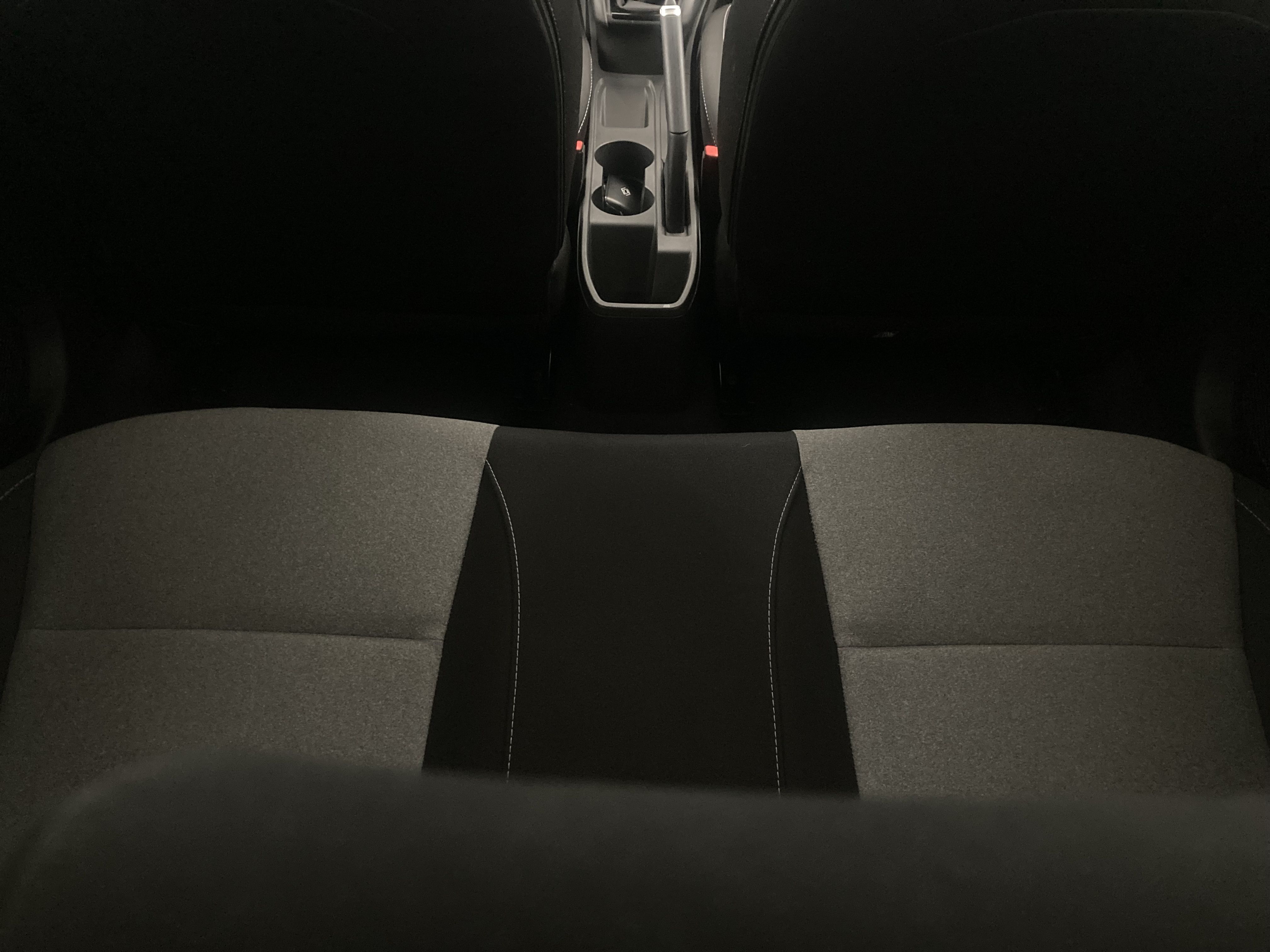 renault clio evolution 1.5 DCI 100 2025 rojo deseo 25