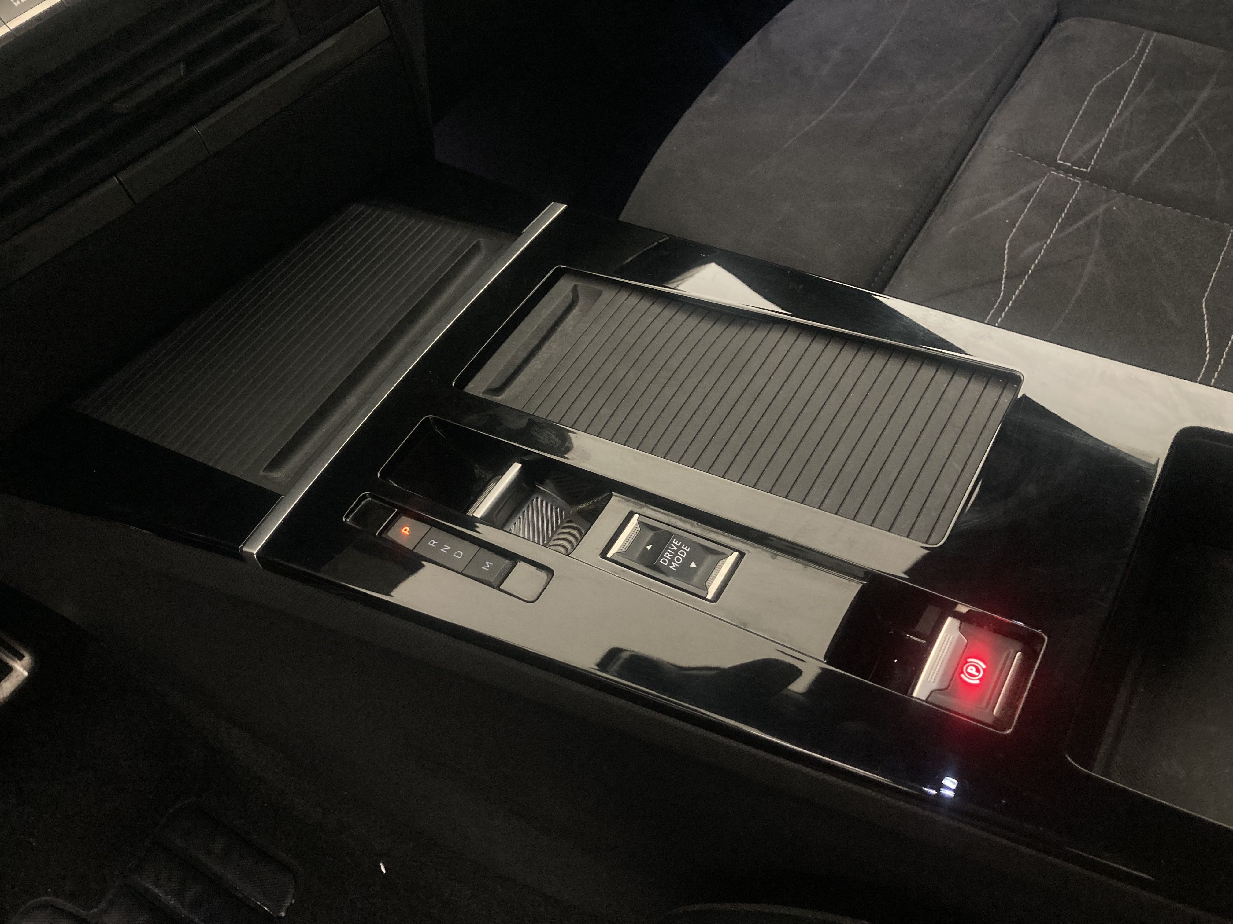 opel astra gs 1.2T 130 AT 2023 kardio red 12