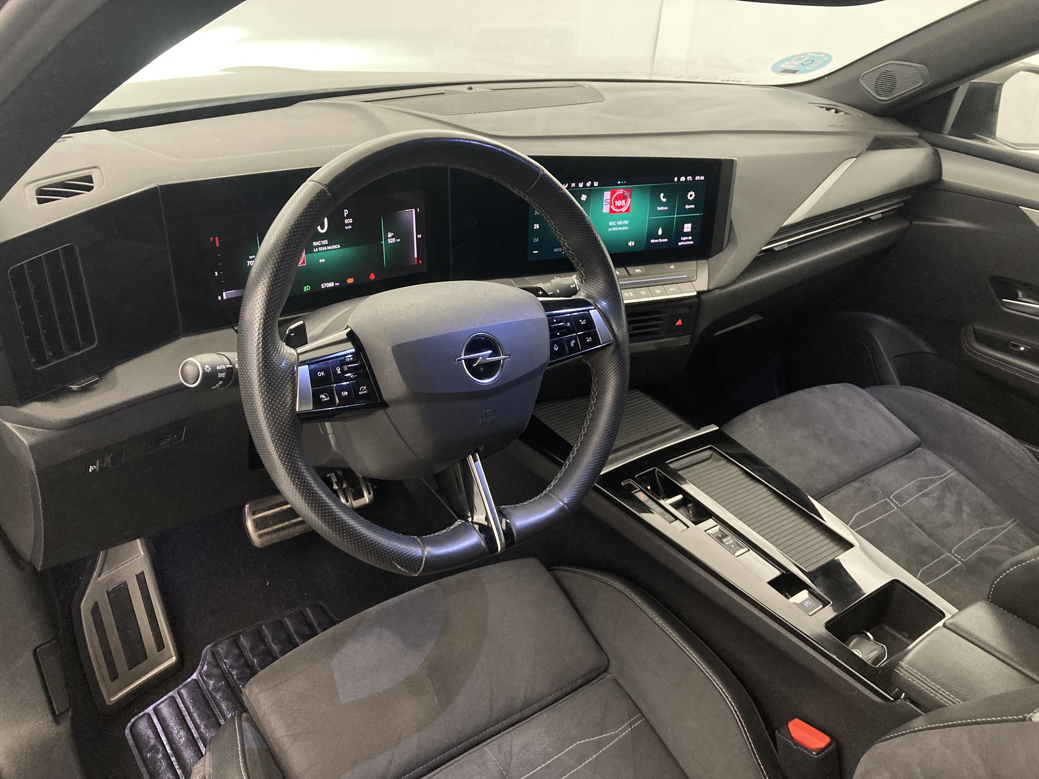 opel astra gs 1.2T 130 AT 2023 vulkan grey 15