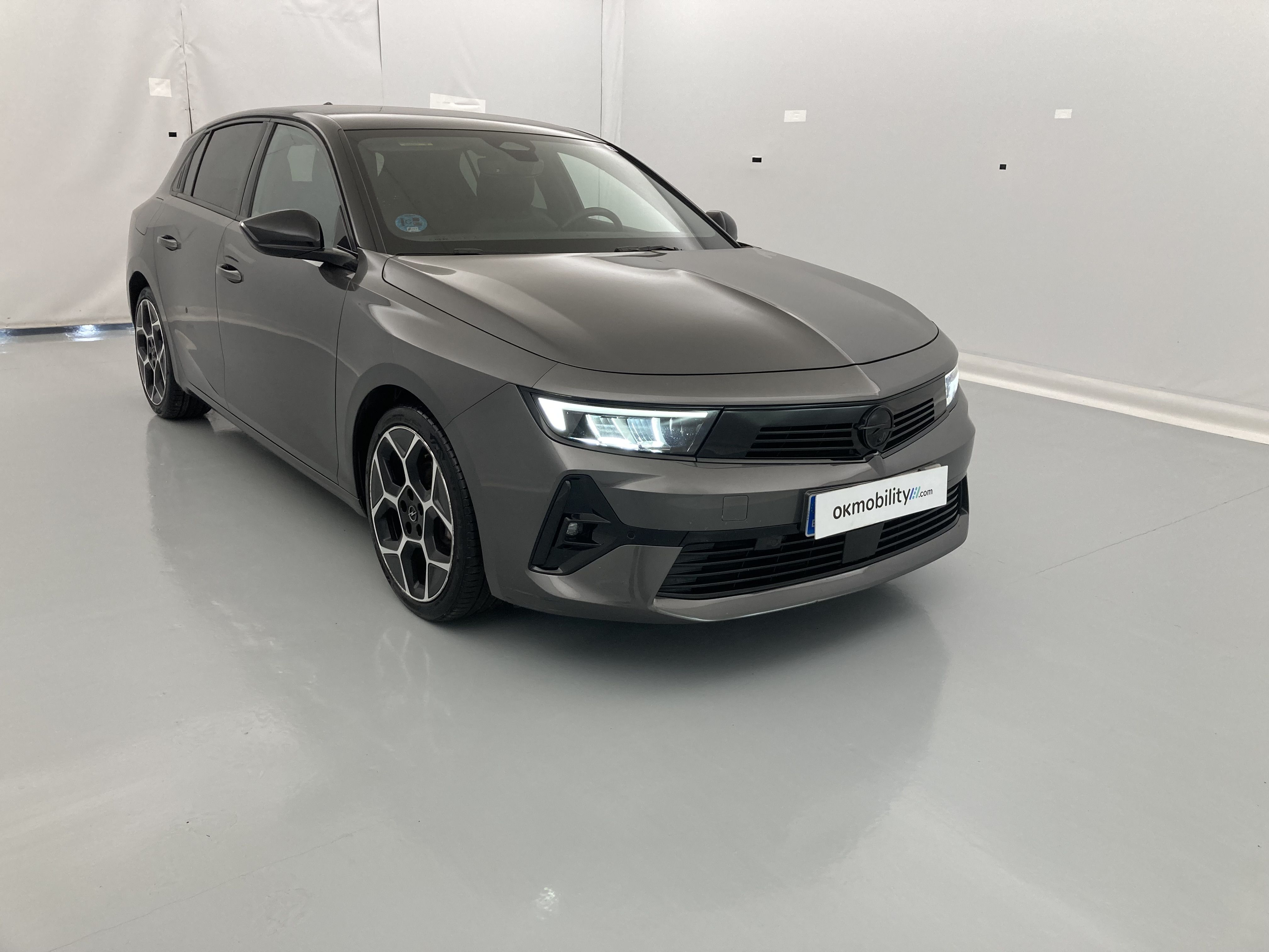 opel astra gs 1.2T 130 AT 2023 vulkan grey 19