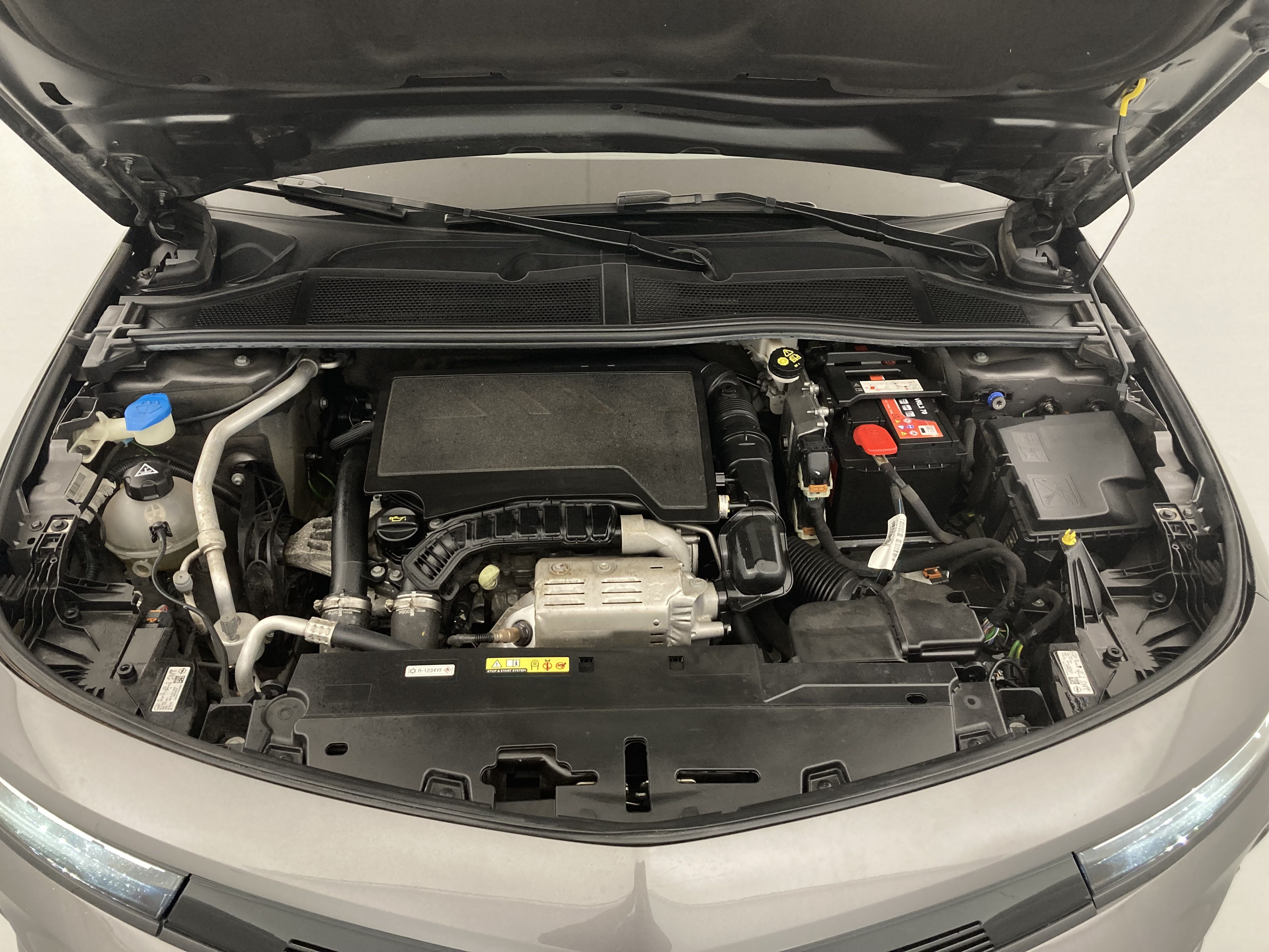 opel astra gs 1.2T 130 AT 2023 vulkan grey 32