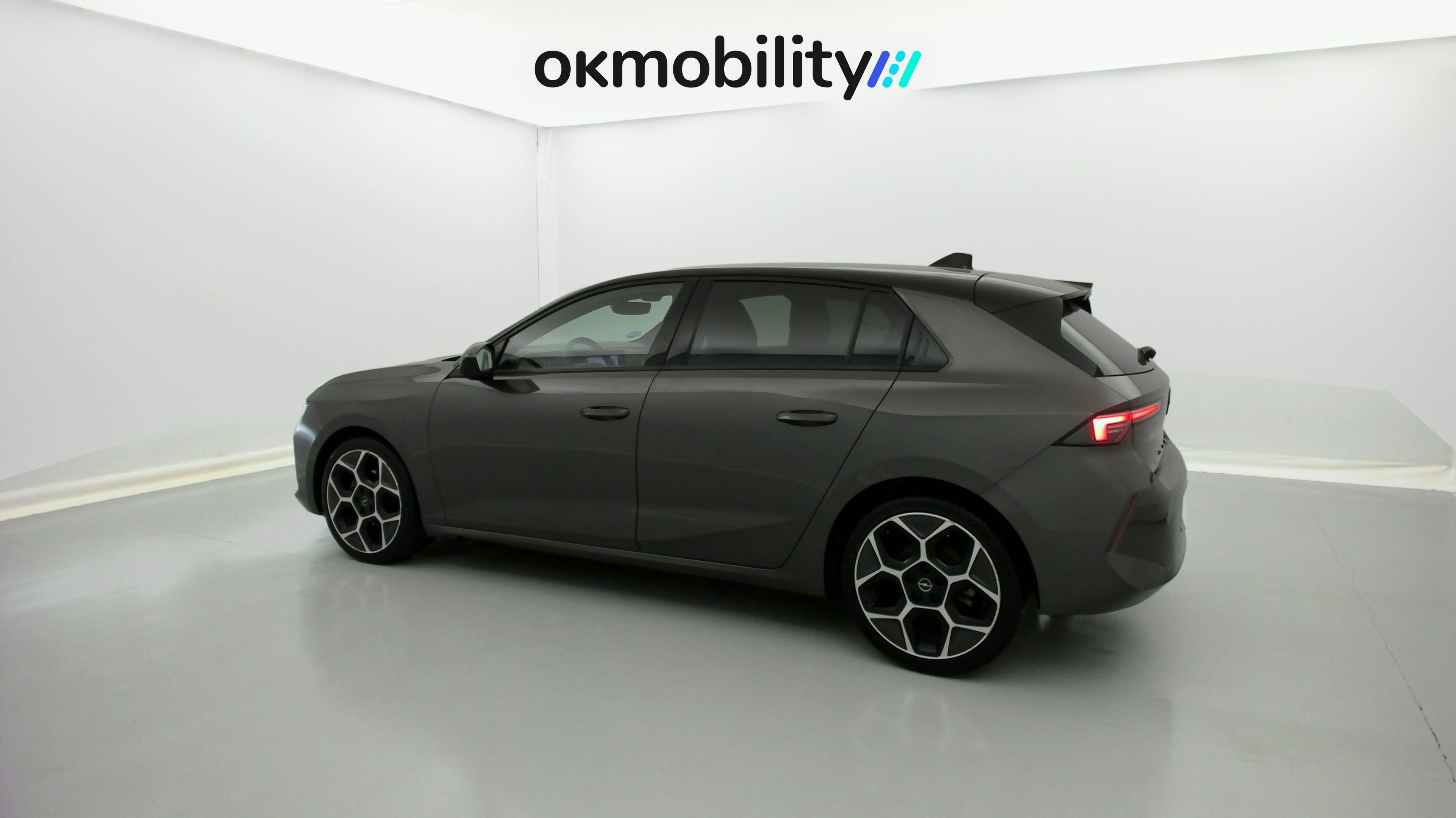 opel astra gs 1.2T 130 AT 2023 vulkan grey 8