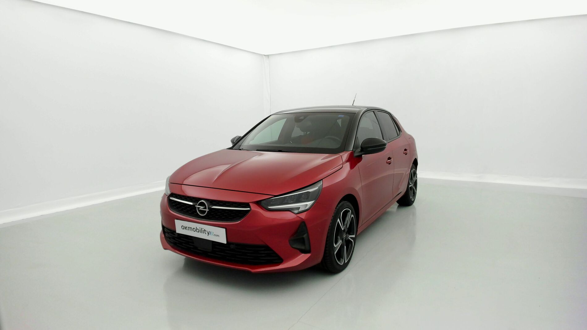 opel corsa gs line 1.2 130CV AUTO 2022 rojo incandescente / negro 1