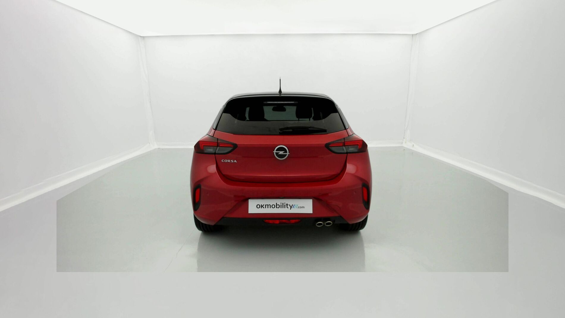 opel corsa gs line 1.2 130CV AUTO 2022 rojo incandescente / negro 6