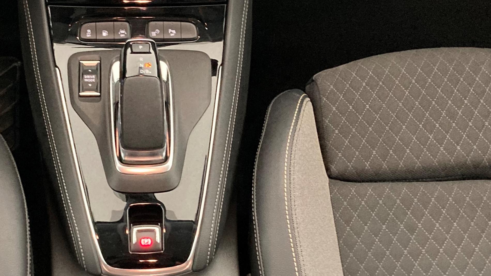 opel grandland x ultimate 1.6 PHEV 300 AT 2021 negro krakatoa 14