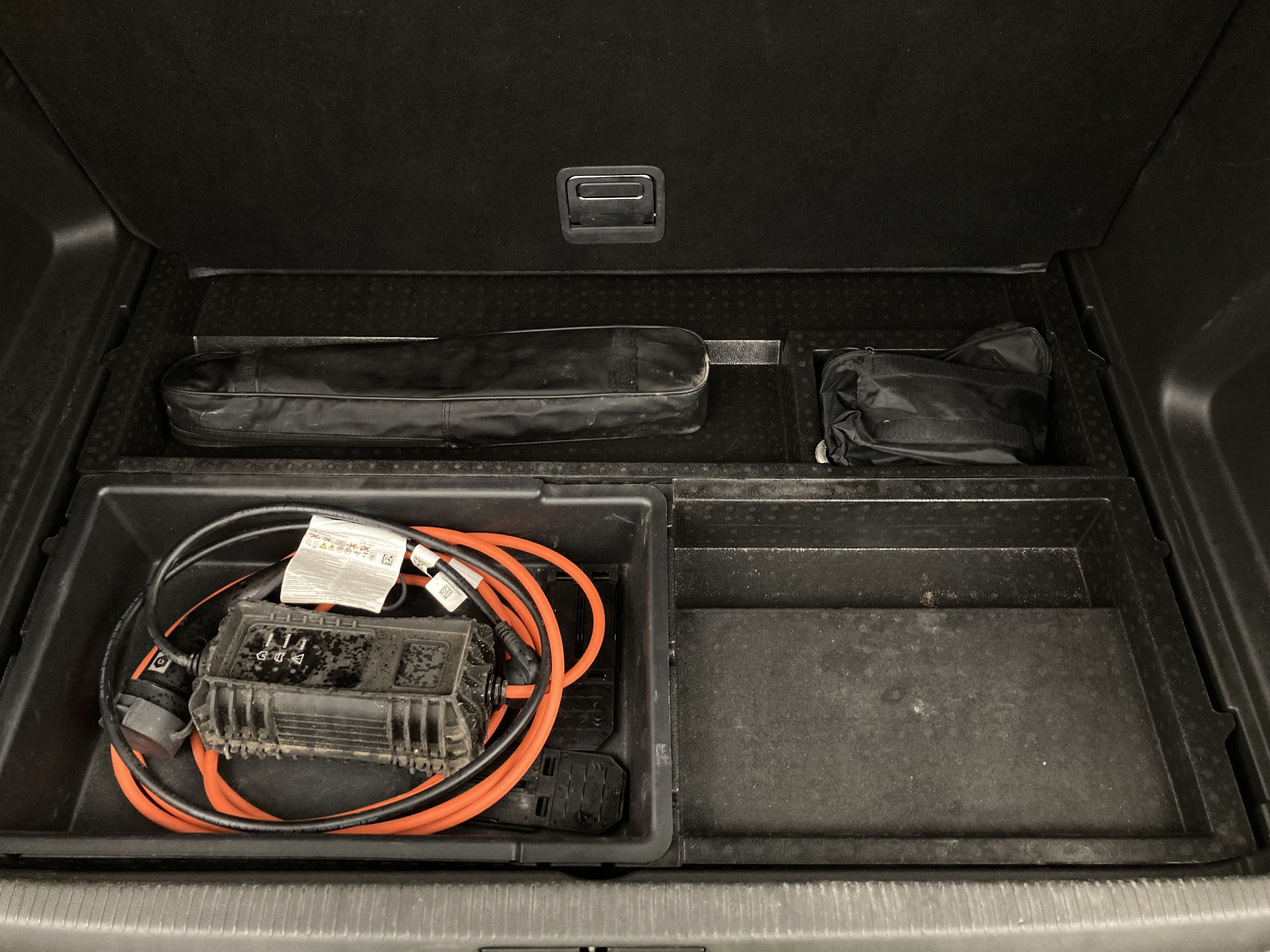 opel grandland x ultimate 1.6 PHEV 300 AT 2021 negro krakatoa 25