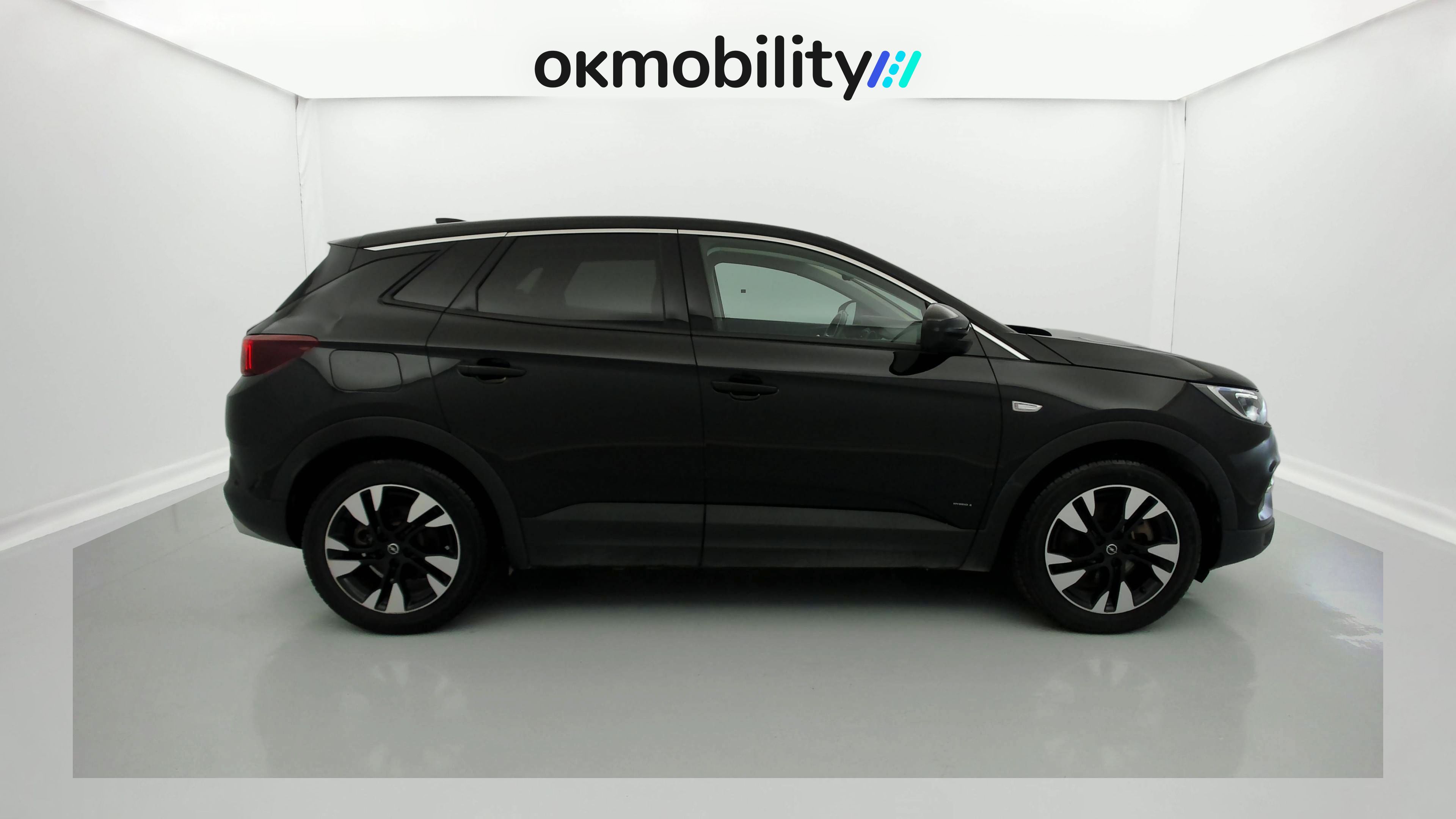 opel grandland x ultimate 1.6 PHEV 300 AT 2021 negro krakatoa 2