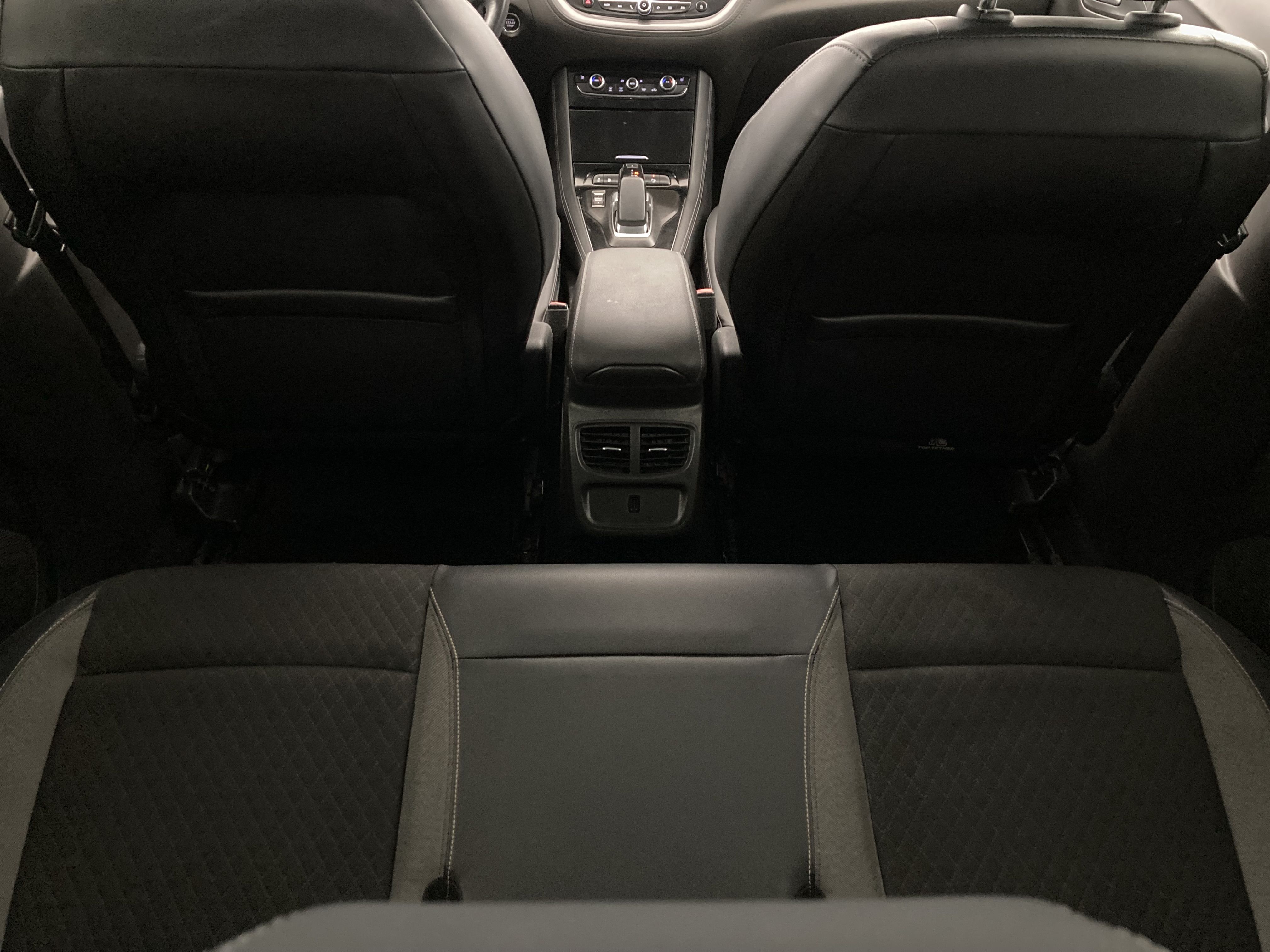 opel grandland x ultimate 1.6 PHEV 300 AT 2021 gris himalaya / techo negro 18