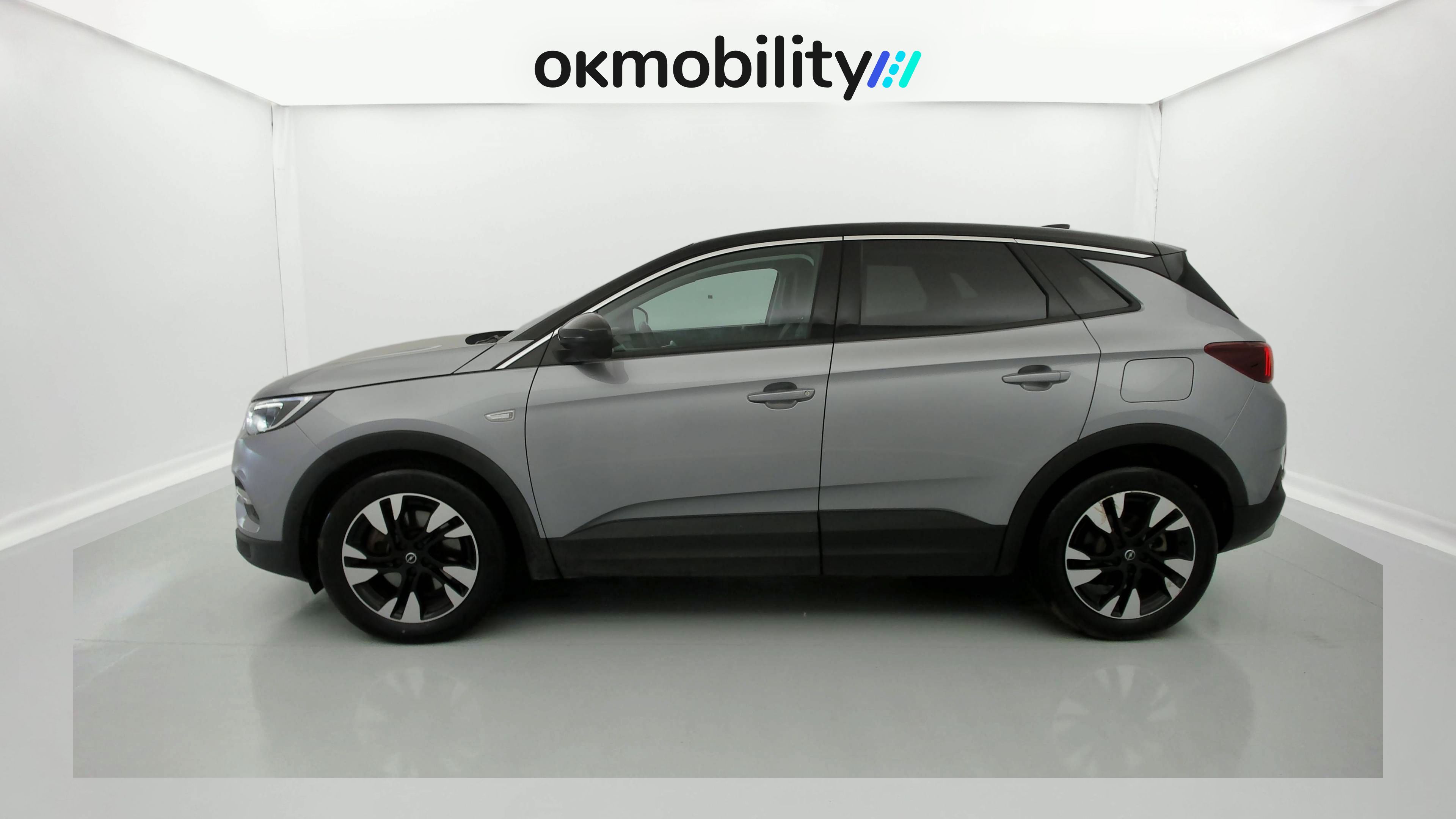 opel grandland x ultimate 1.6 PHEV 300 AT 2021 gris himalaya / techo negro 9