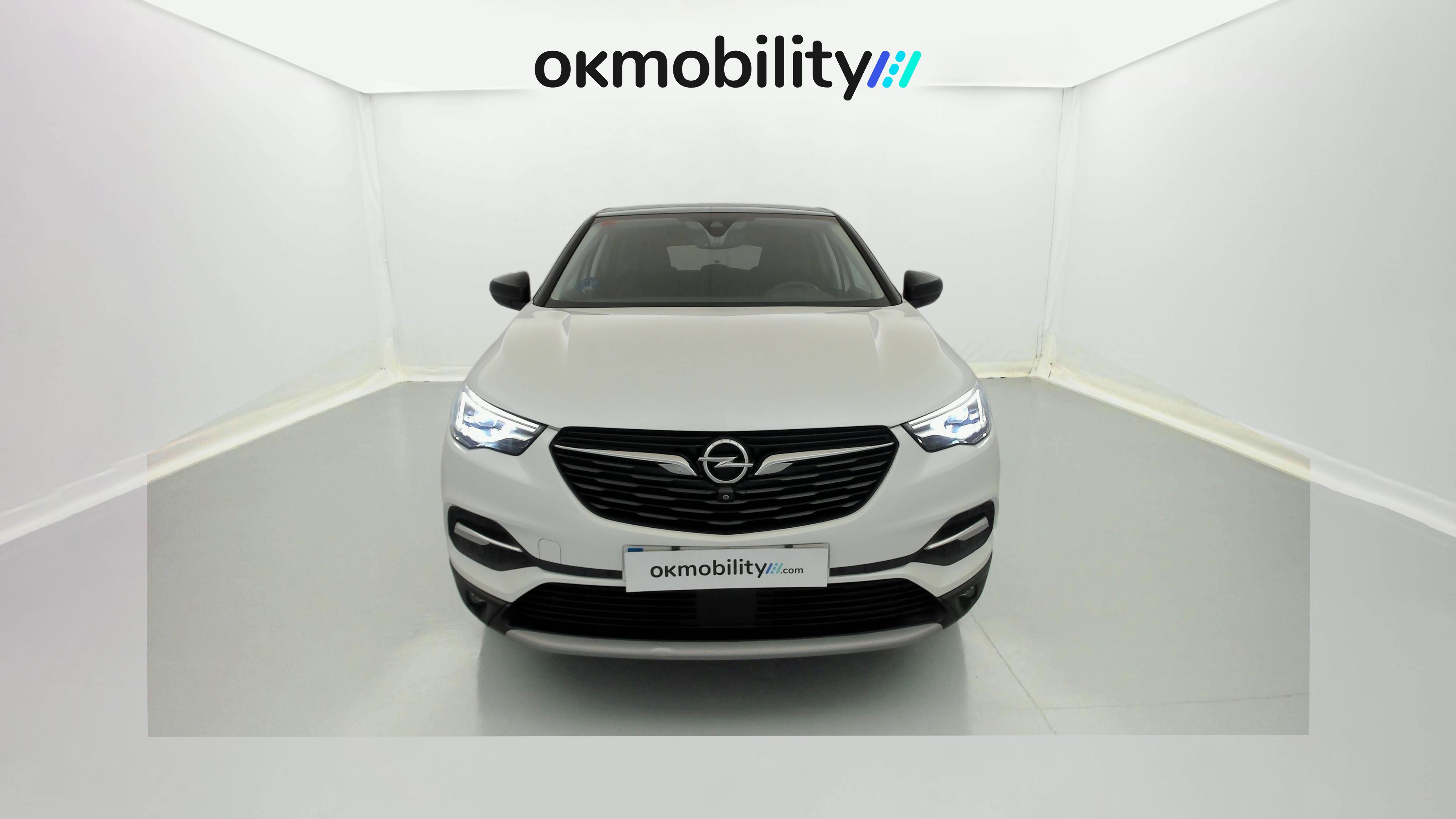 opel grandland x ultimate 1.6 PHEV 300 AT 2021 blanco antartico / techo negro 4