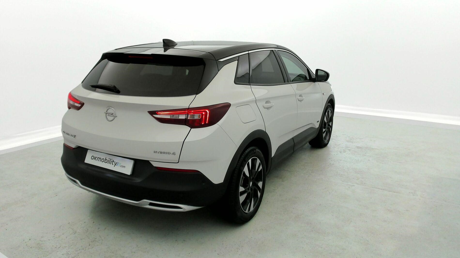 opel grandland x ultimate 1.6 PHEV 300 AT 2021 blanco antartico / techo negro 5