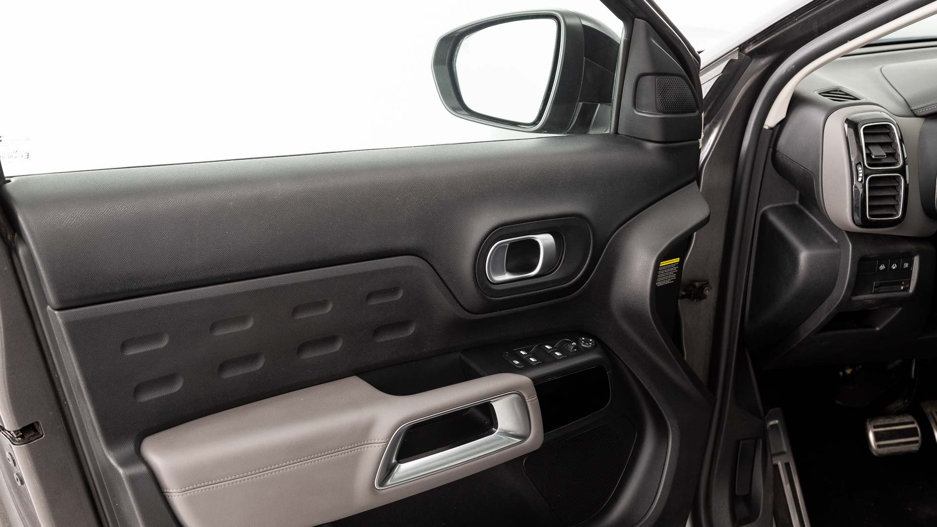 citroen c5 aircross shine 1.6 PURETECH HYBRID 225 E-EAT 2022 gris platino / negro 24