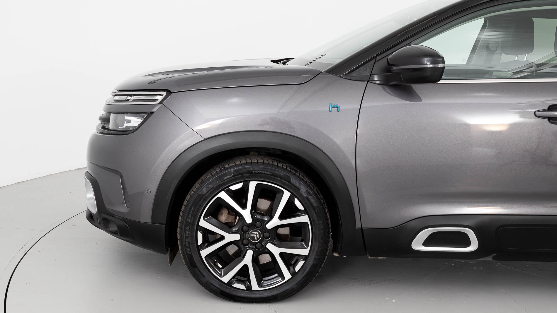 citroen c5 aircross shine 1.6 PURETECH HYBRID 225 E-EAT 2022 gris platino / negro 26