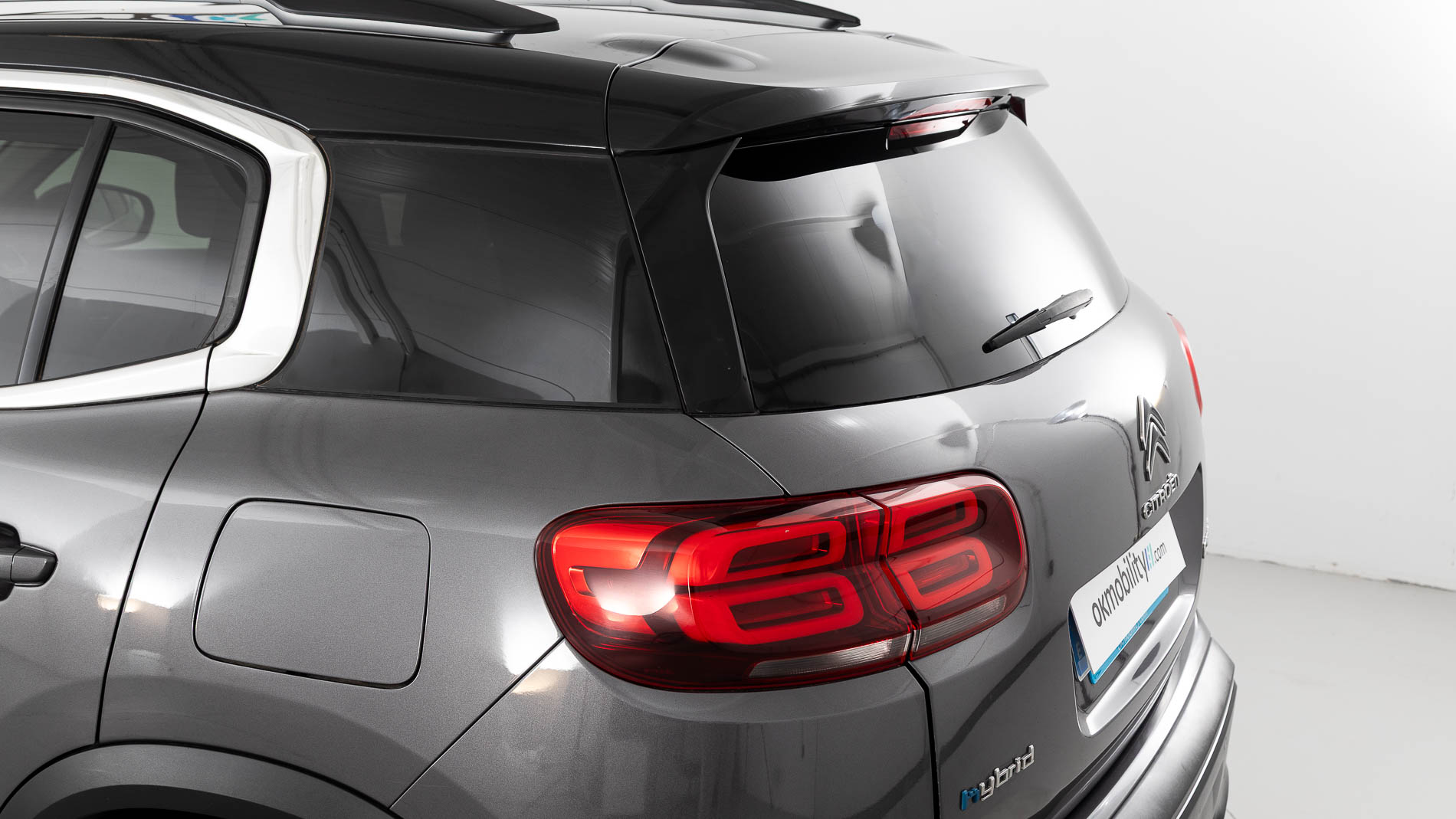 citroen c5 aircross shine 1.6 PURETECH HYBRID 225 E-EAT 2022 gris platino / negro 37