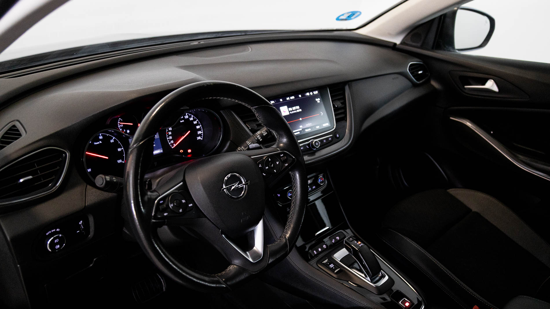 opel grandland x ultimate 1.6 PHEV 300 AT 2021 gris himalaya / techo negro 15