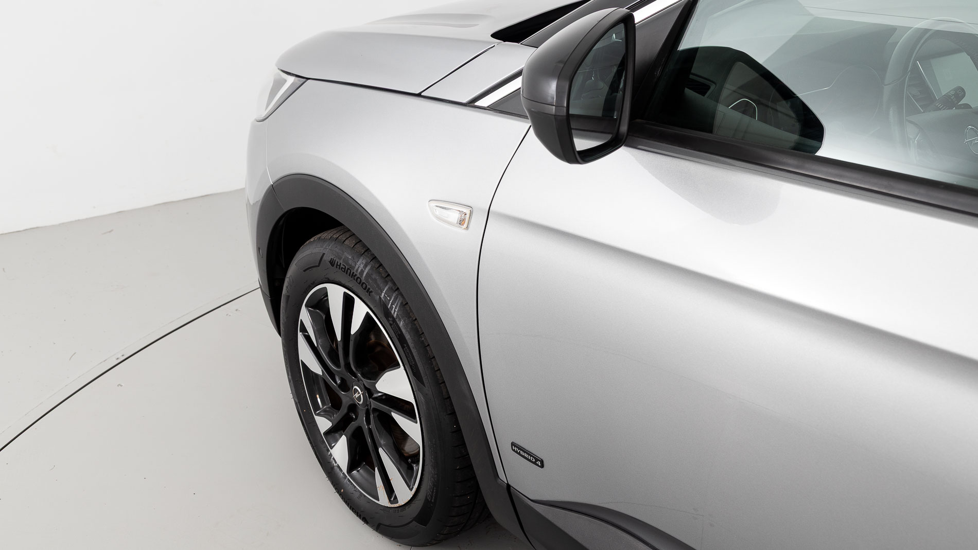 opel grandland x ultimate 1.6 PHEV 300 AT 2021 gris himalaya / techo negro 24