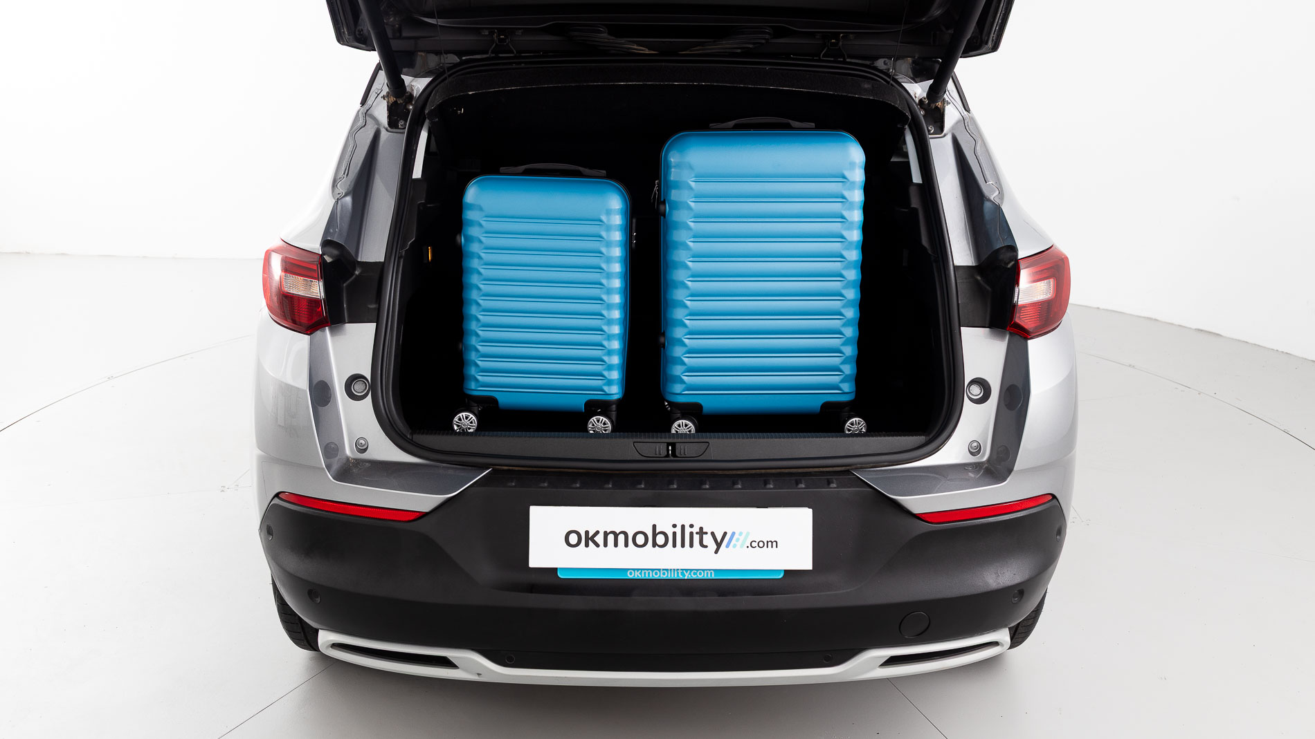 opel grandland x ultimate 1.6 PHEV 300 AT 2021 gris himalaya / techo negro 34