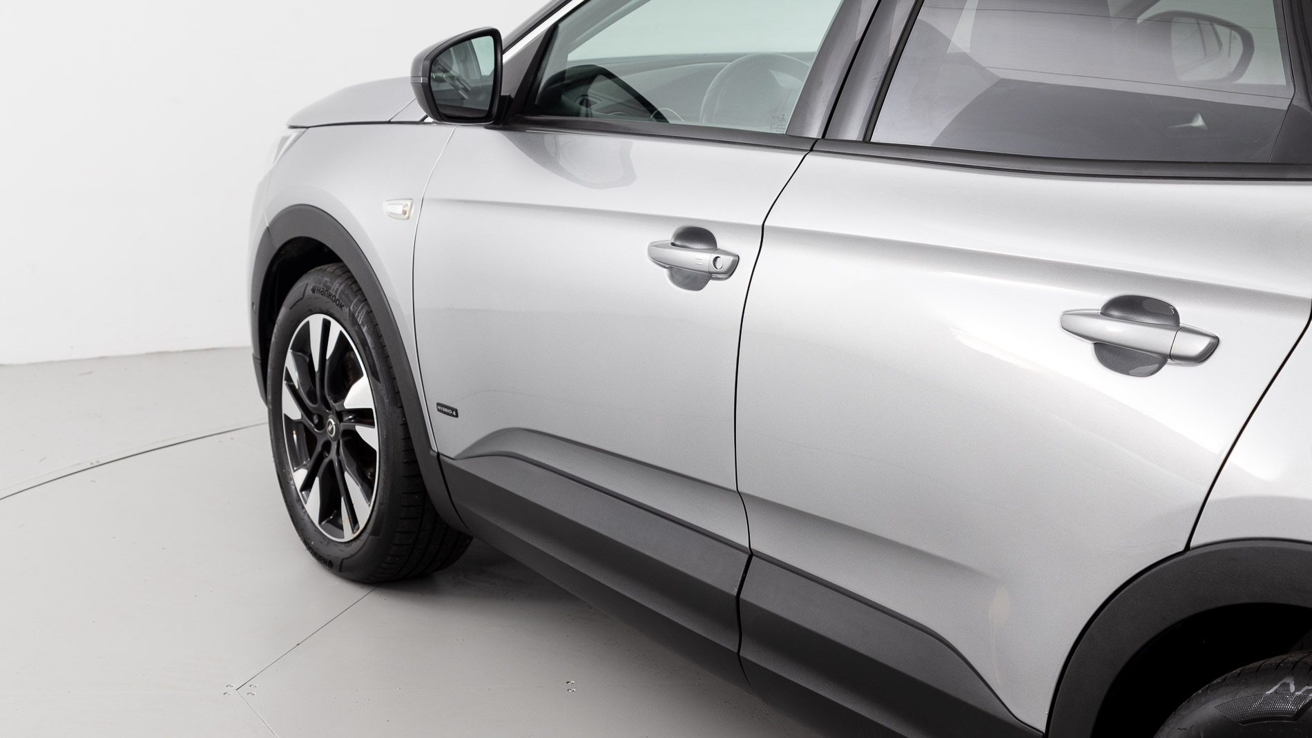 opel grandland x ultimate 1.6 PHEV 300 AT 2021 gris himalaya / techo negro 36