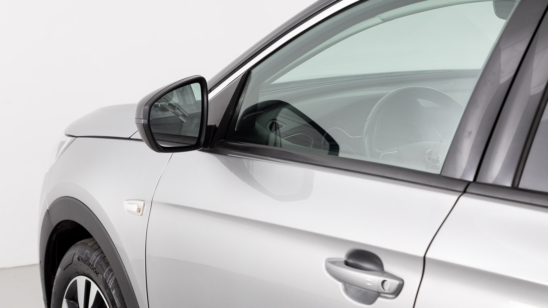 opel grandland x ultimate 1.6 PHEV 300 AT 2021 gris himalaya / techo negro 37