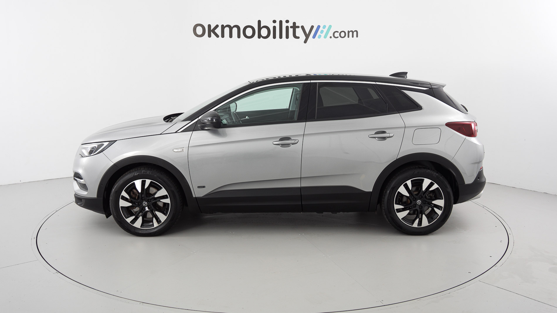opel grandland x ultimate 1.6 PHEV 300 AT 2021 gris himalaya / techo negro 8