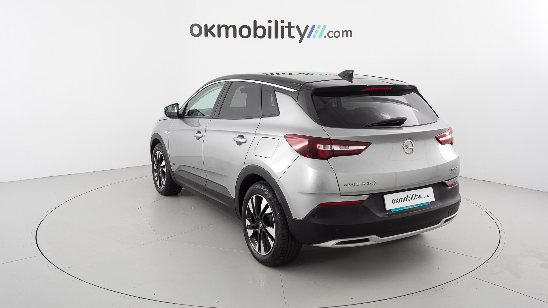 opel grandland x ultimate 1.6 PHEV 300 AT 2021 gris himalaya / techo negro 10