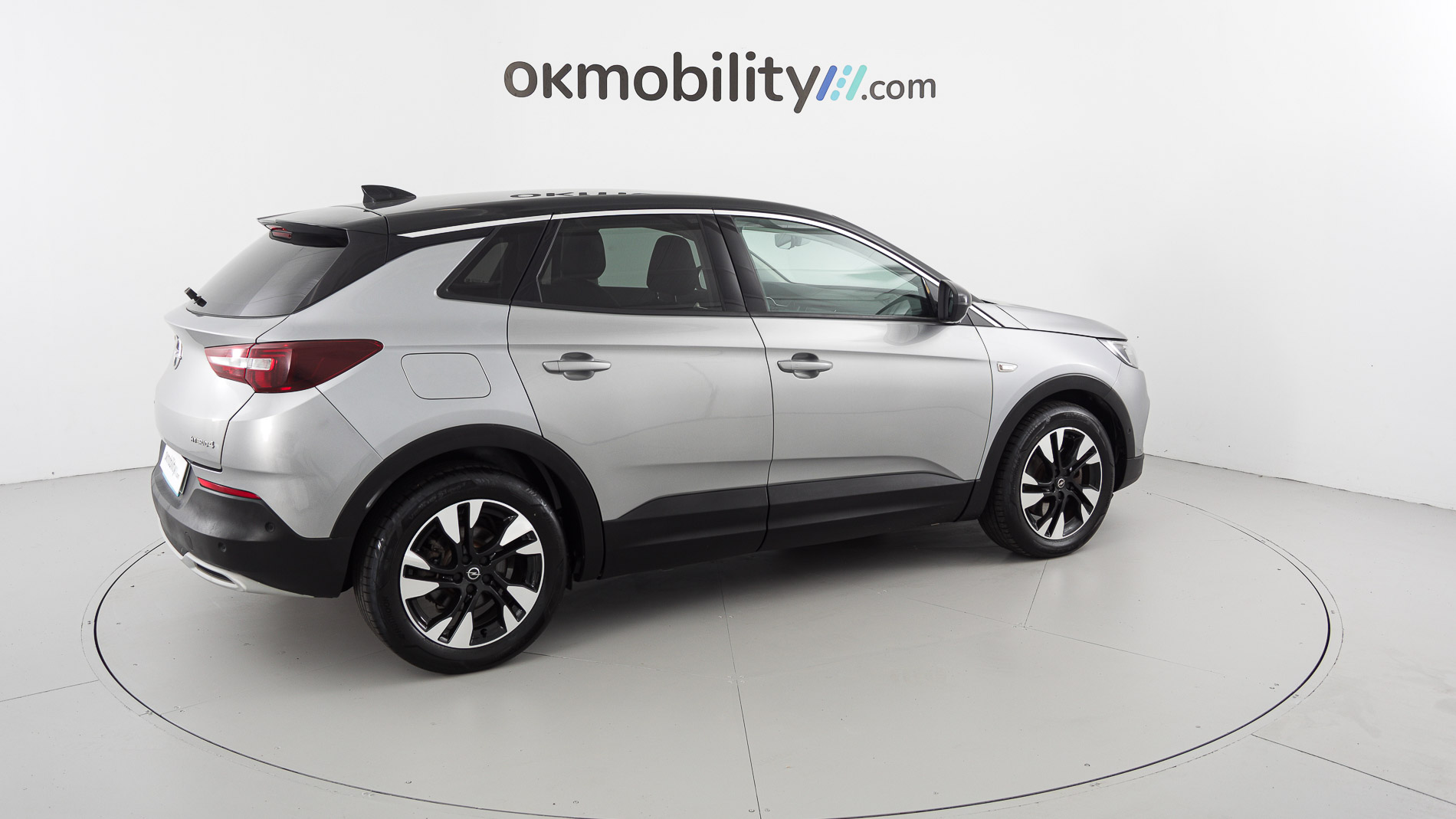 opel grandland x ultimate 1.6 PHEV 300 AT 2021 gris himalaya / techo negro 13