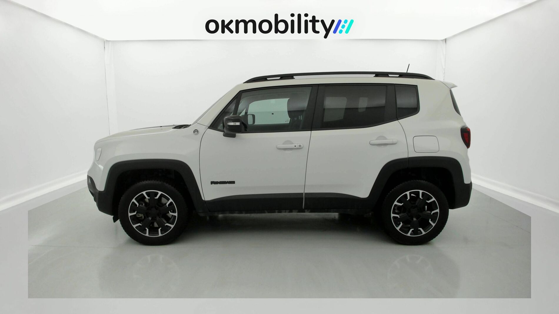 jeep renegade trailhawk 1.3 PHEV 240 AWD 2023 blanco alpine 5