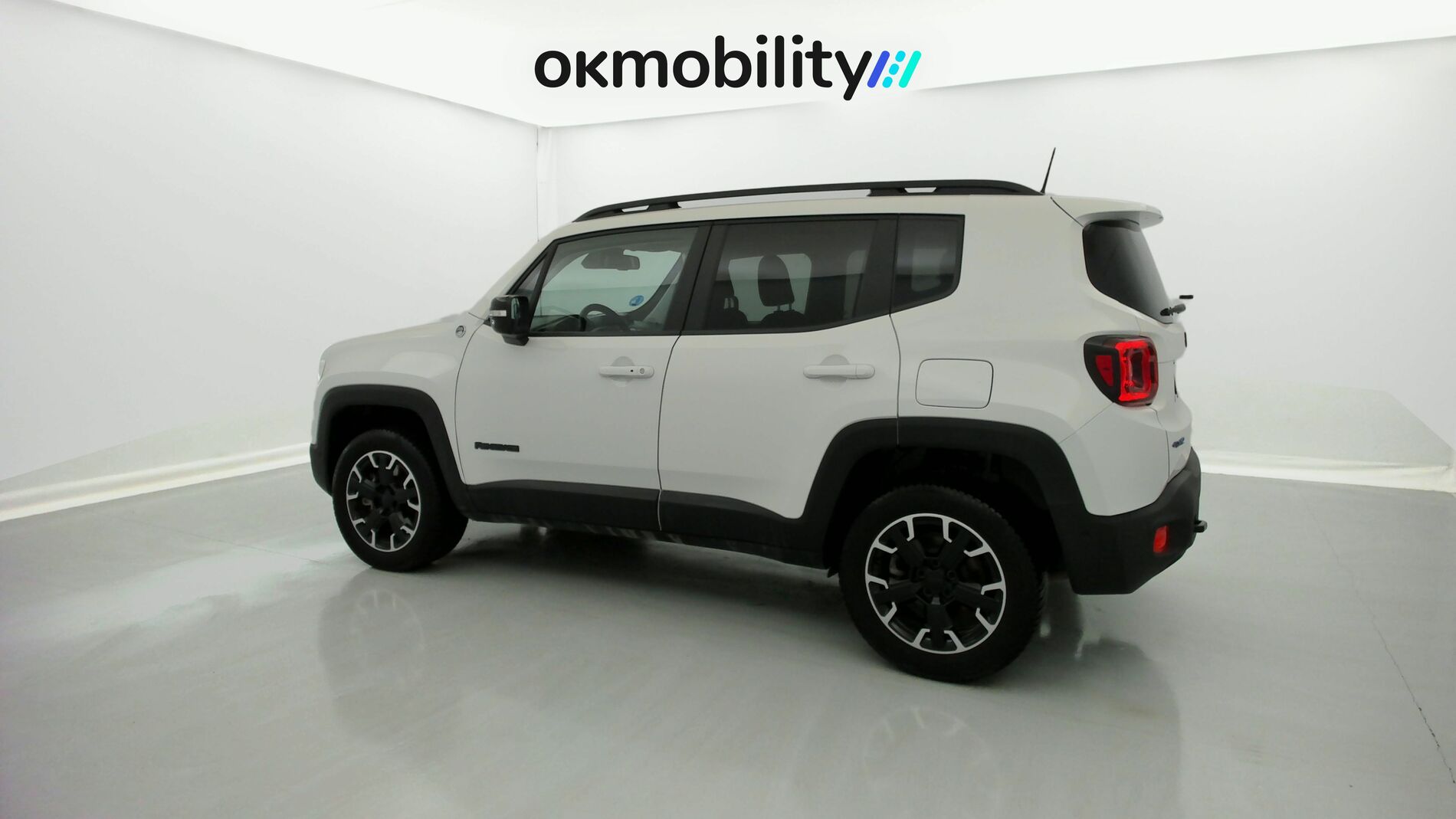 jeep renegade trailhawk 1.3 PHEV 240 AWD 2023 blanco alpine 7
