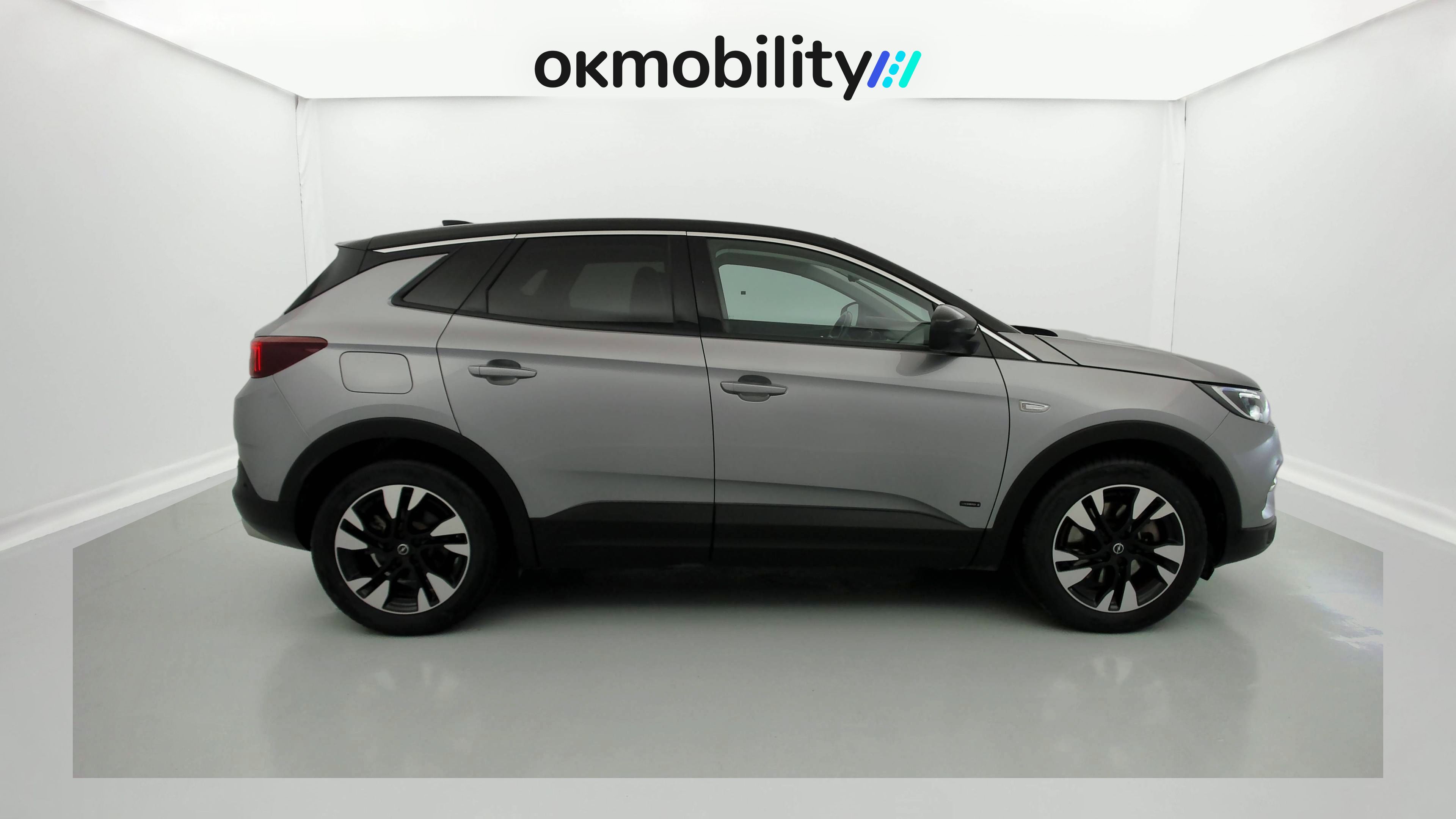 opel grandland x ultimate 1.6 PHEV 300 AT 2021 gris himalaya / techo negro 2