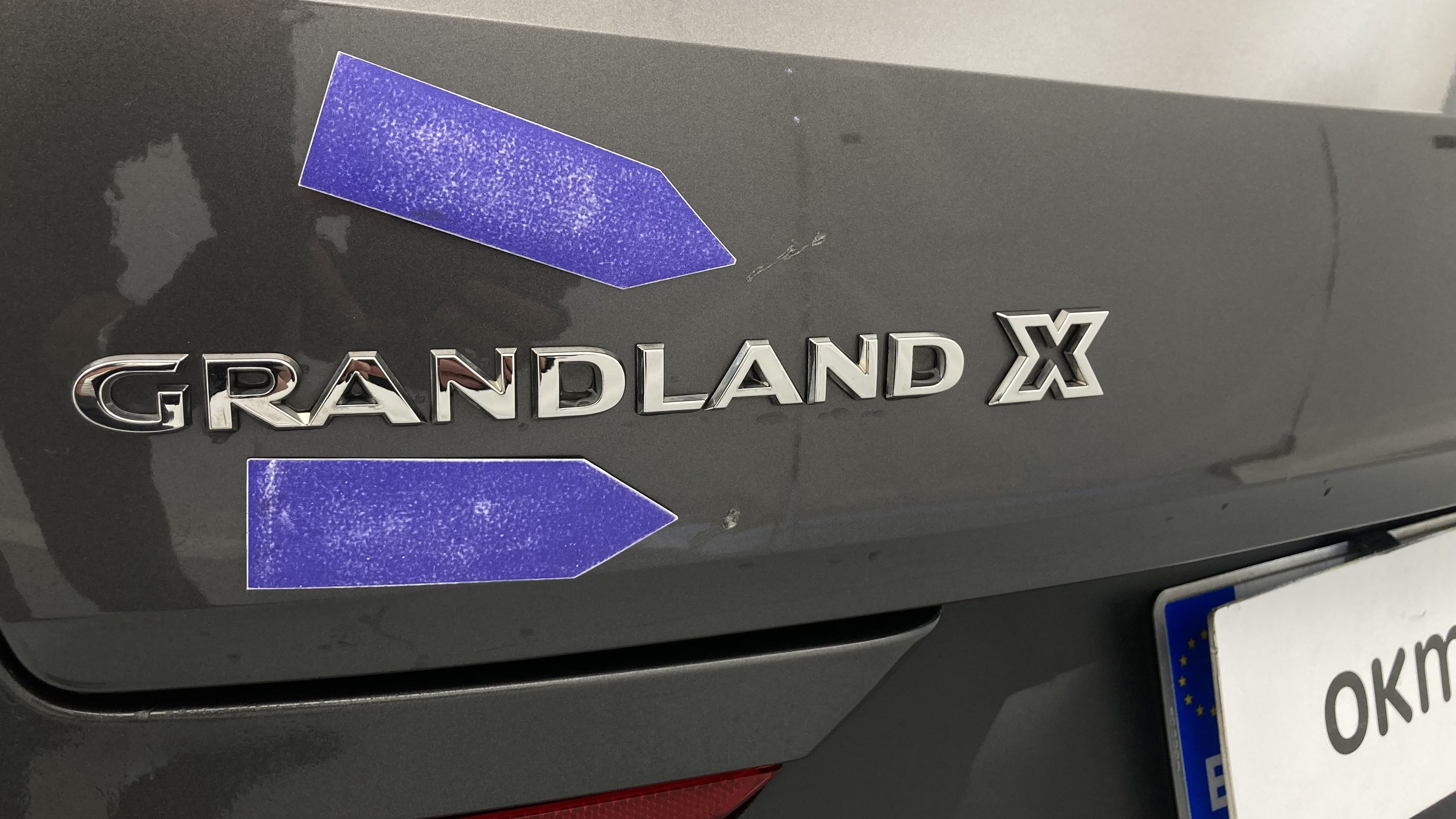 opel grandland x ultimate 1.6 PHEV 300 AT 2021 gris moai / techo negro 27