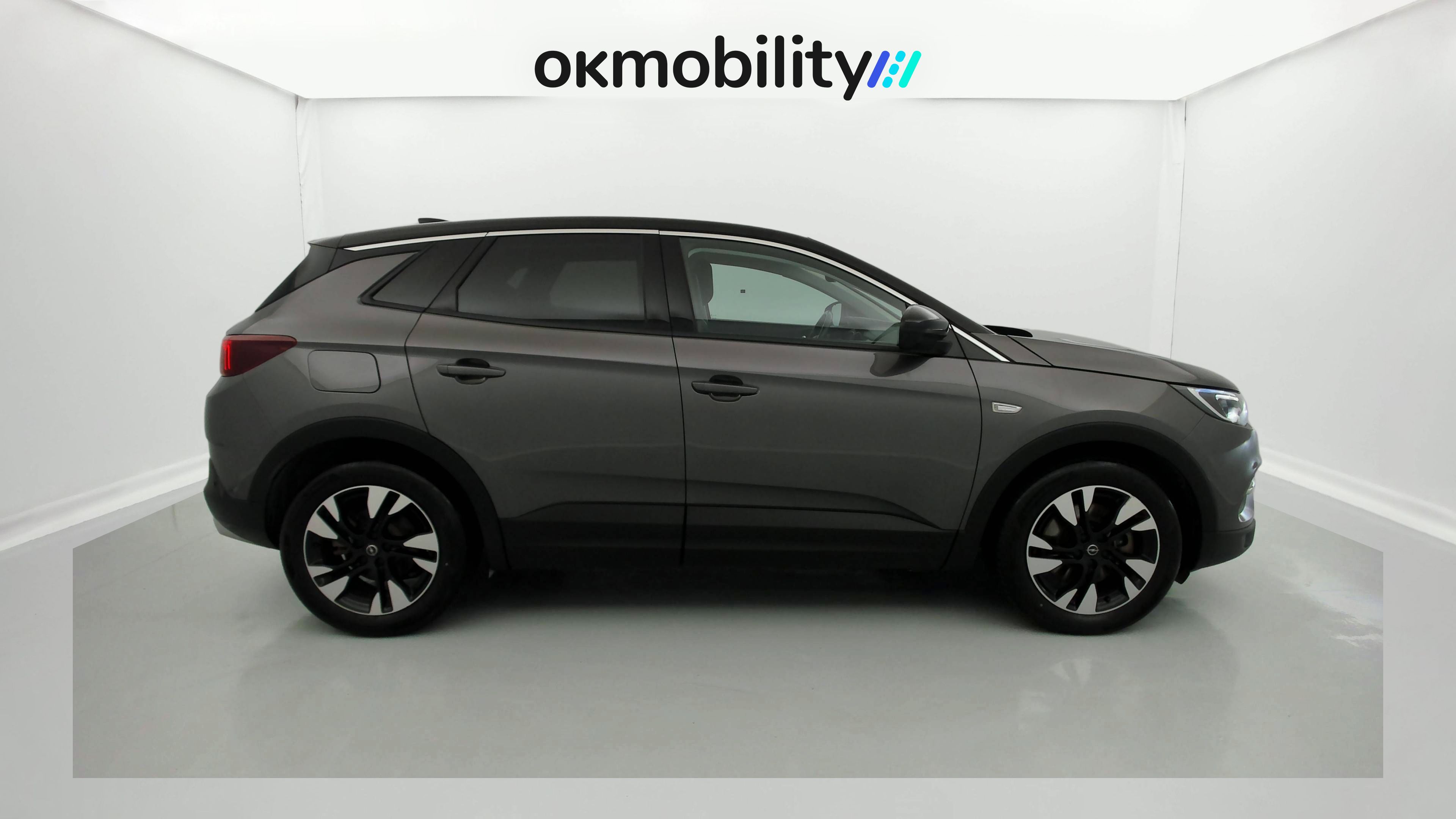 opel grandland x ultimate 1.6 PHEV 300 AT 2021 gris moai / techo negro 2