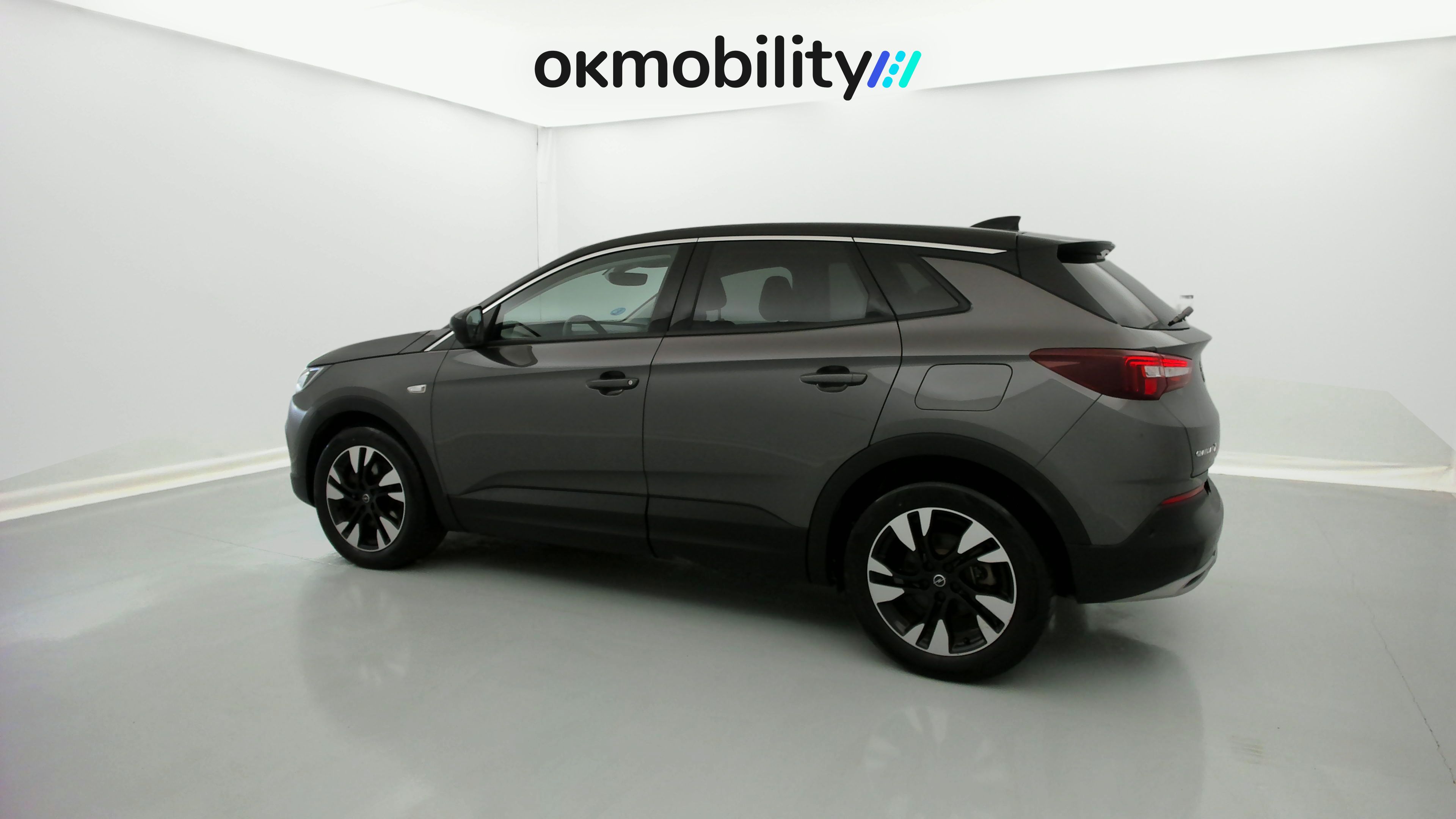 opel grandland x ultimate 1.6 PHEV 300 AT 2021 gris moai / techo negro 10