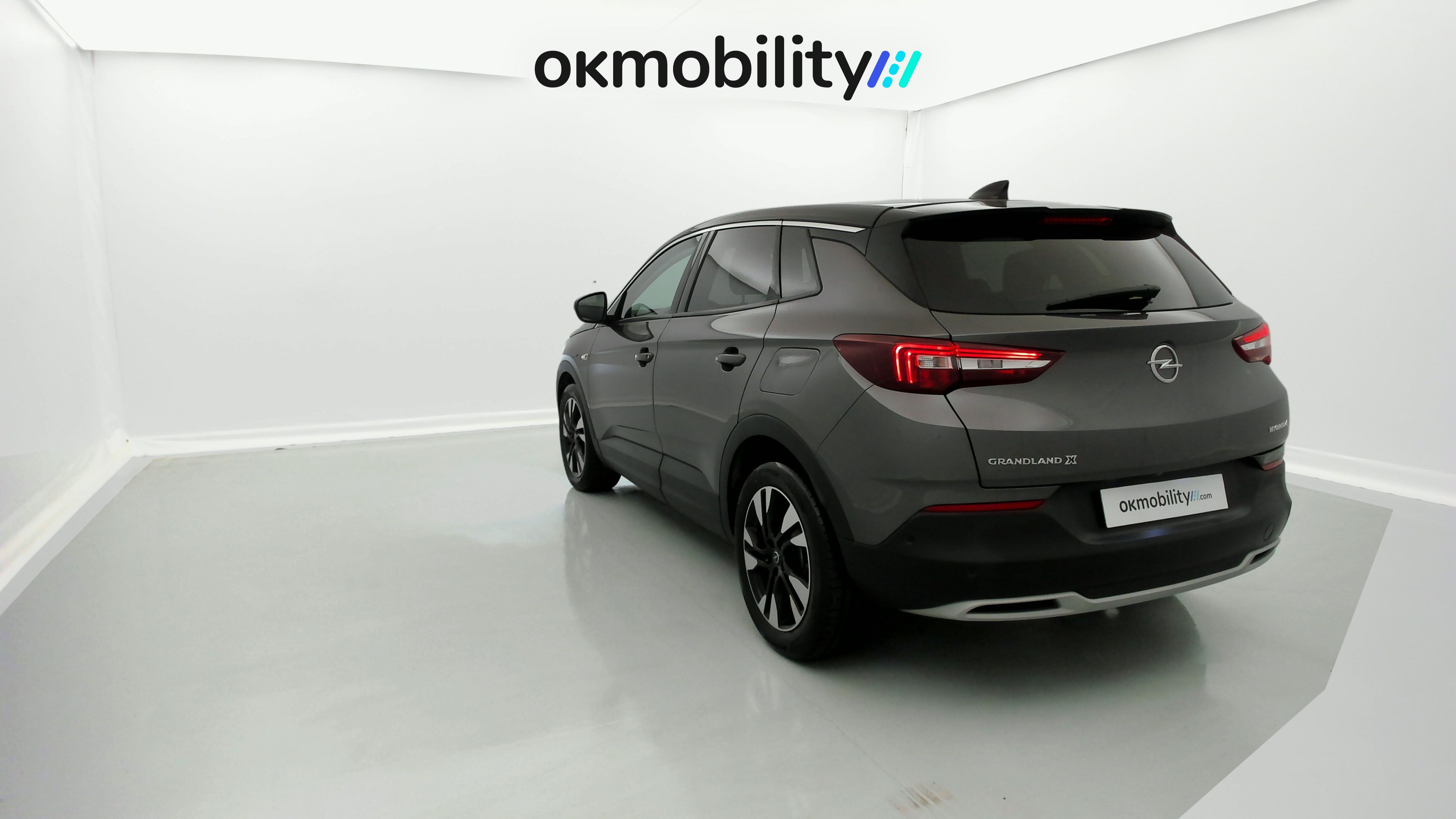 opel grandland x ultimate 1.6 PHEV 300 AT 2021 gris moai / techo negro 11