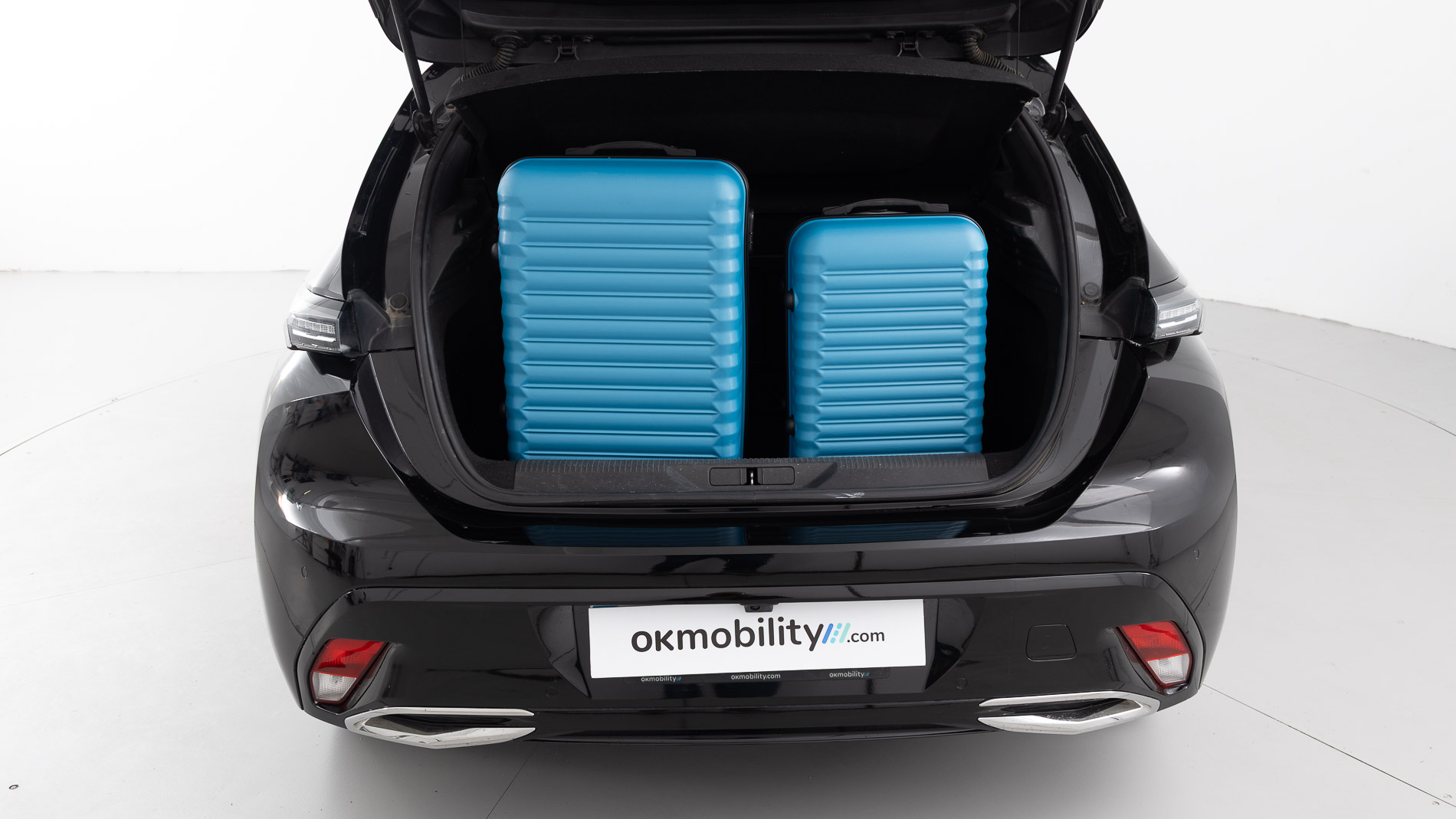 peugeot 308 allure 1.2 PURETECH 130 EAT 2023 negro perla nera 29