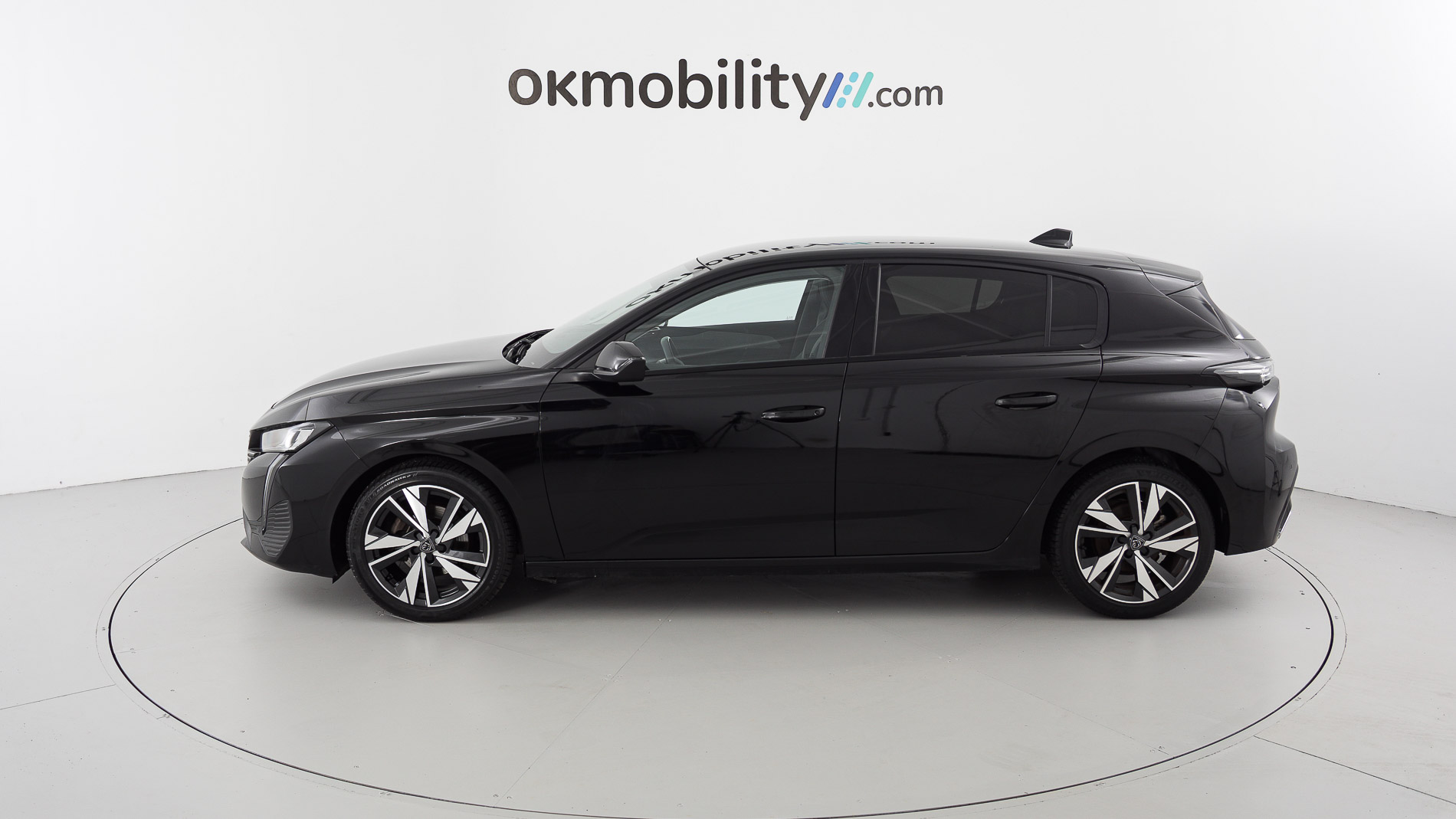 peugeot 308 allure 1.2 PURETECH 130 EAT 2023 negro perla nera 7