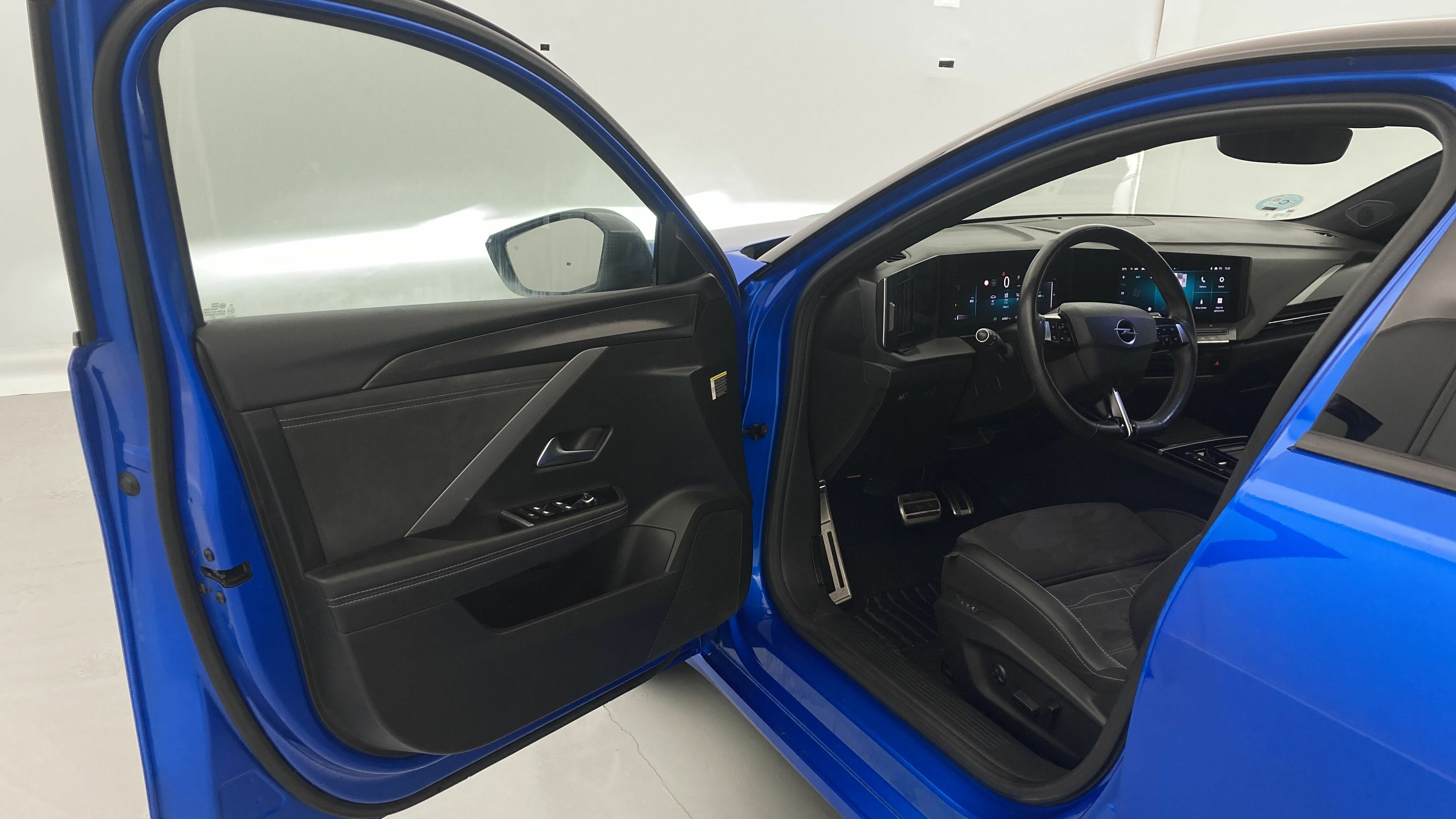 opel astra gs 1.2T 130 AT 2023 kobalt blue 12