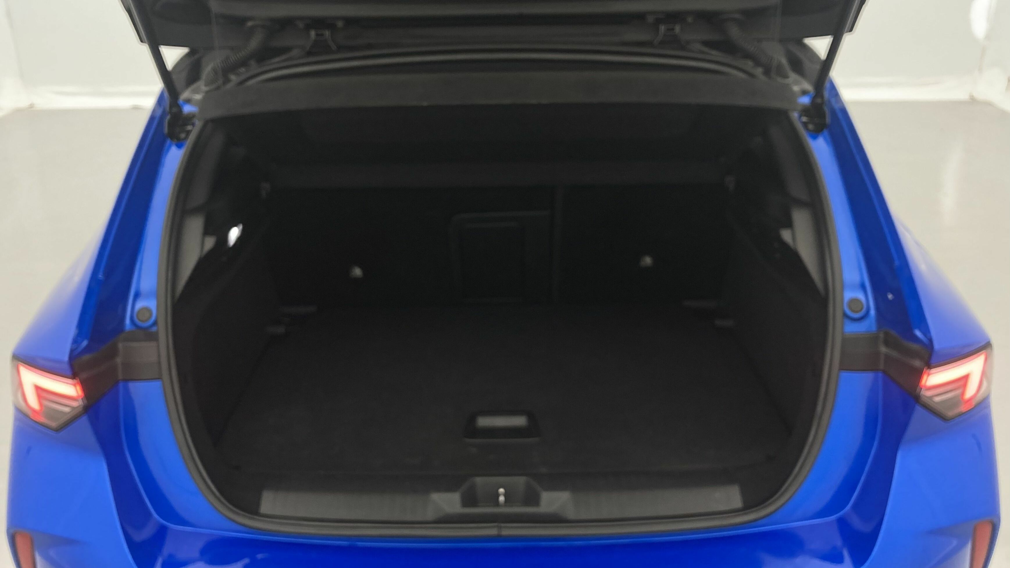 opel astra gs 1.2T 130 AT 2023 kobalt blue 23