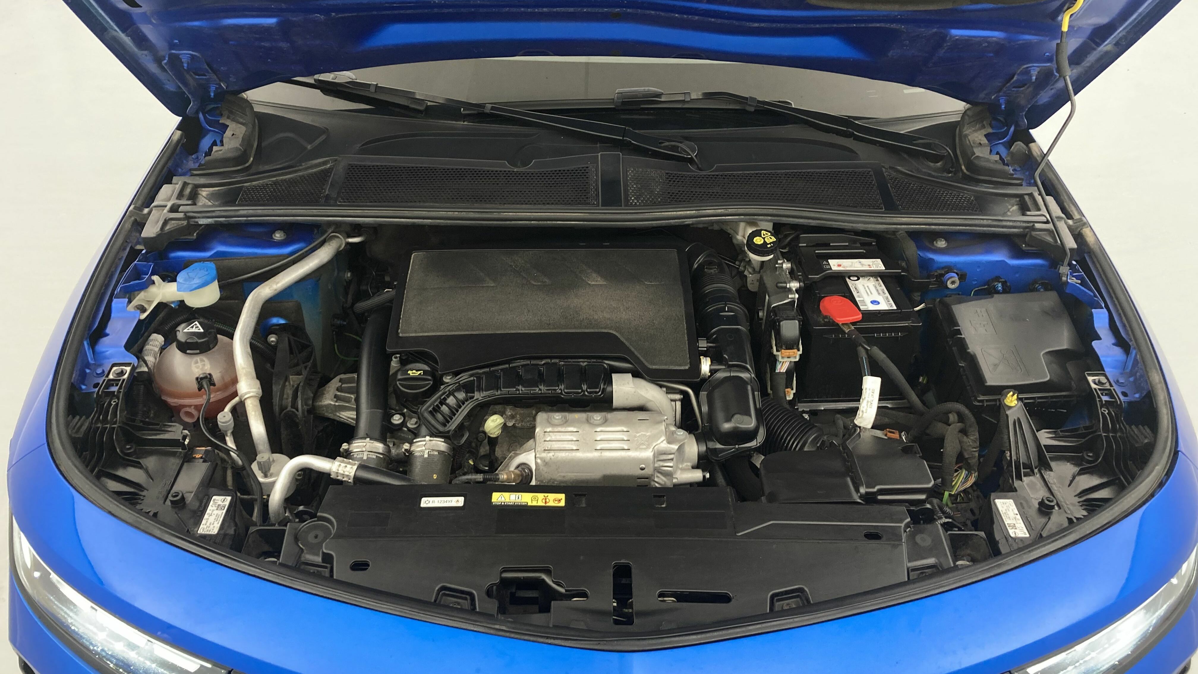 opel astra gs 1.2T 130 AT 2023 kobalt blue 24