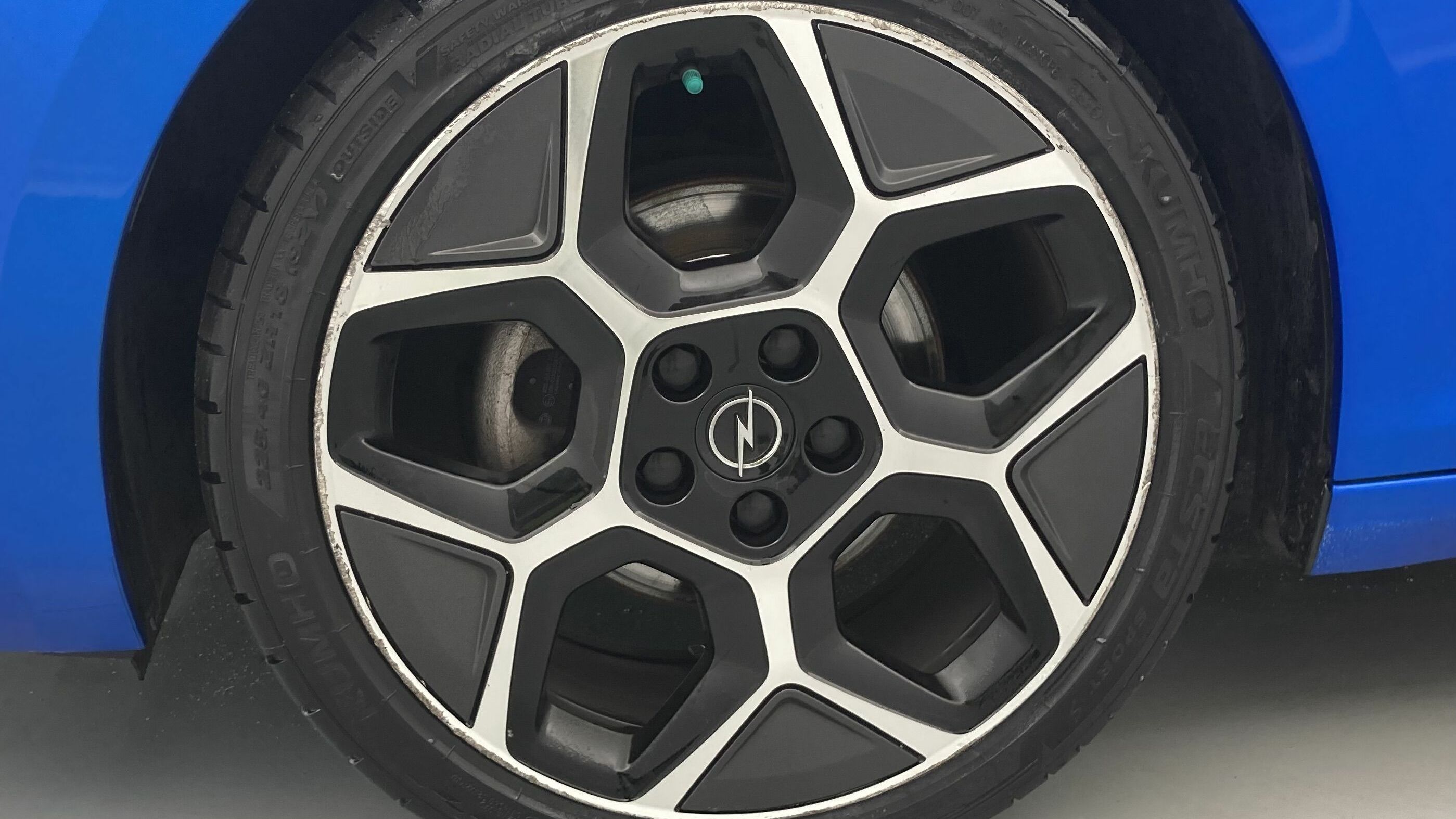 opel astra gs 1.2T 130 AT 2023 kobalt blue 26