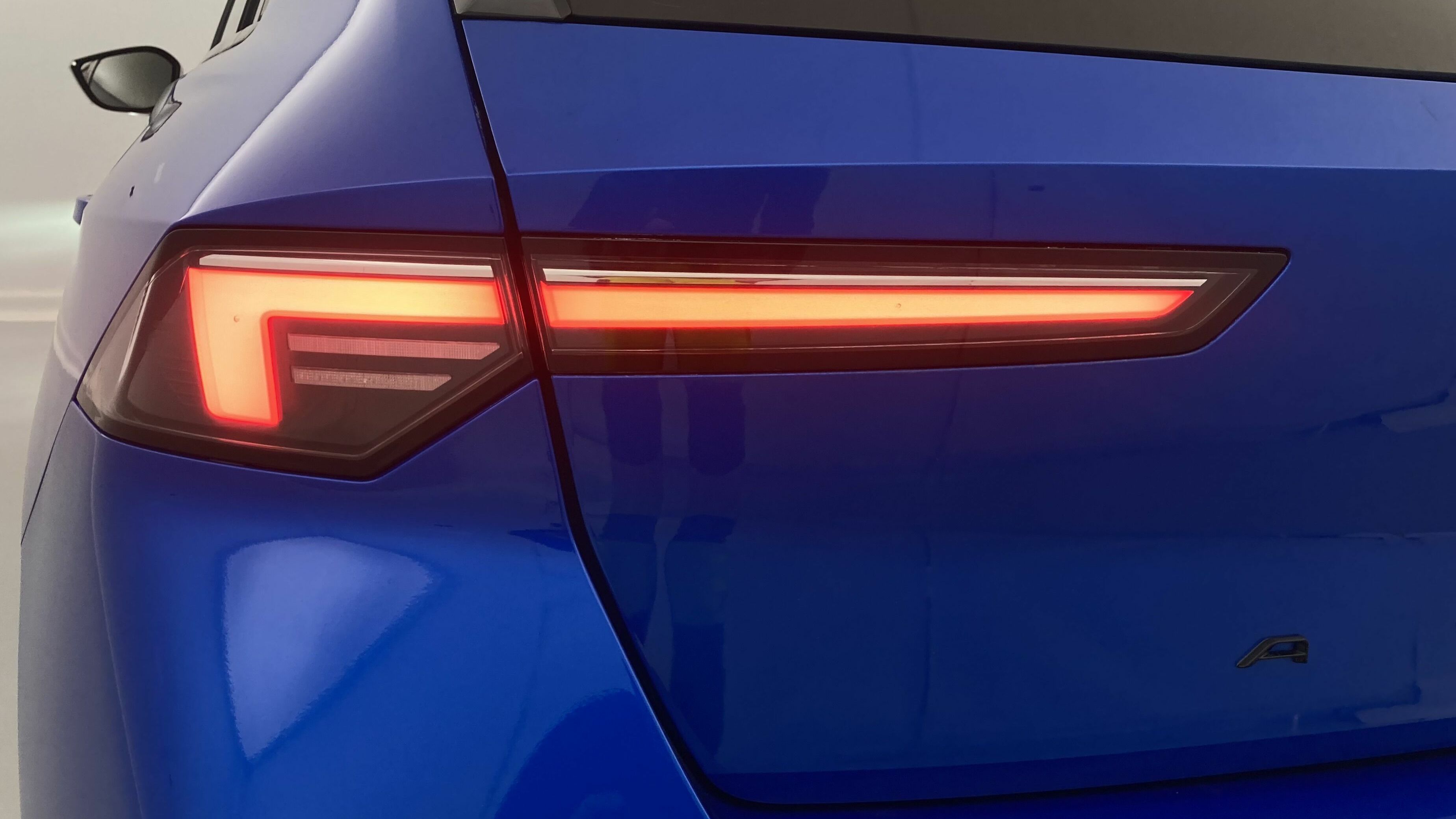 opel astra gs 1.2T 130 AT 2023 kobalt blue 29