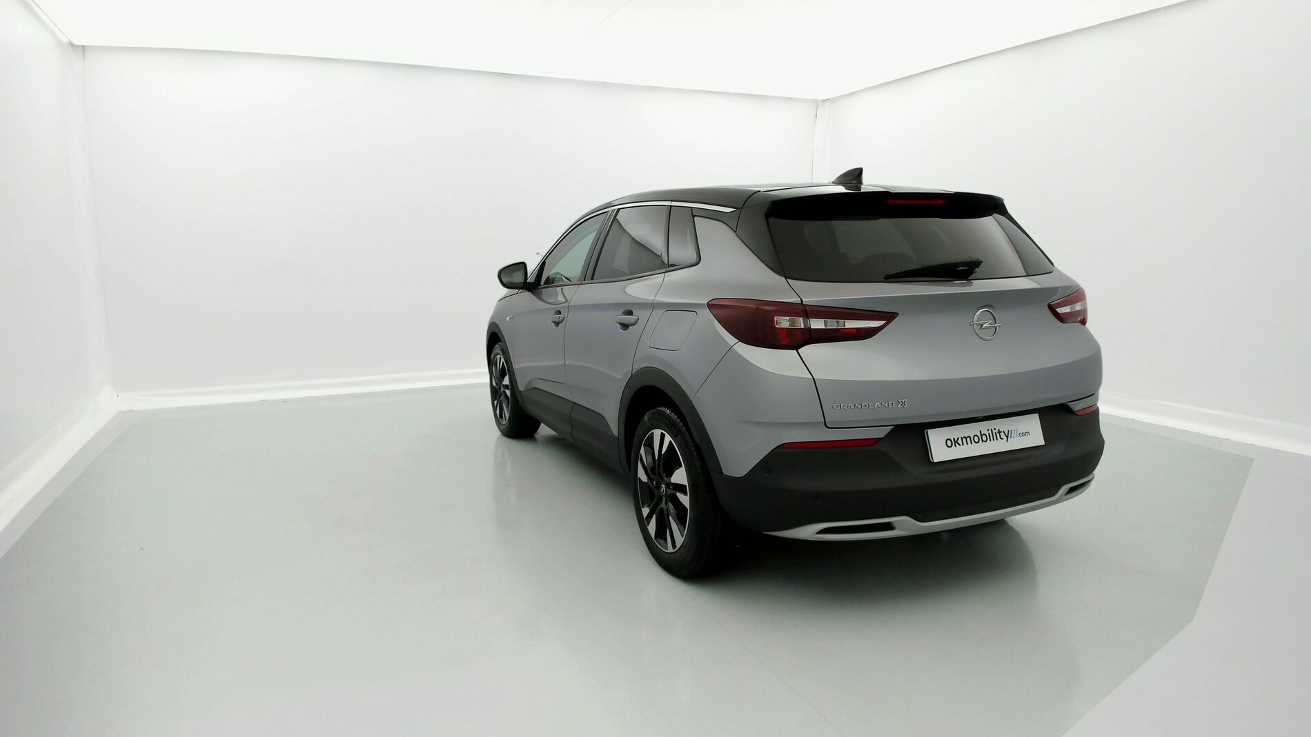 opel grandland x ultimate 1.6 PHEV 300 AT 2021 gris himalaya / techo negro 5