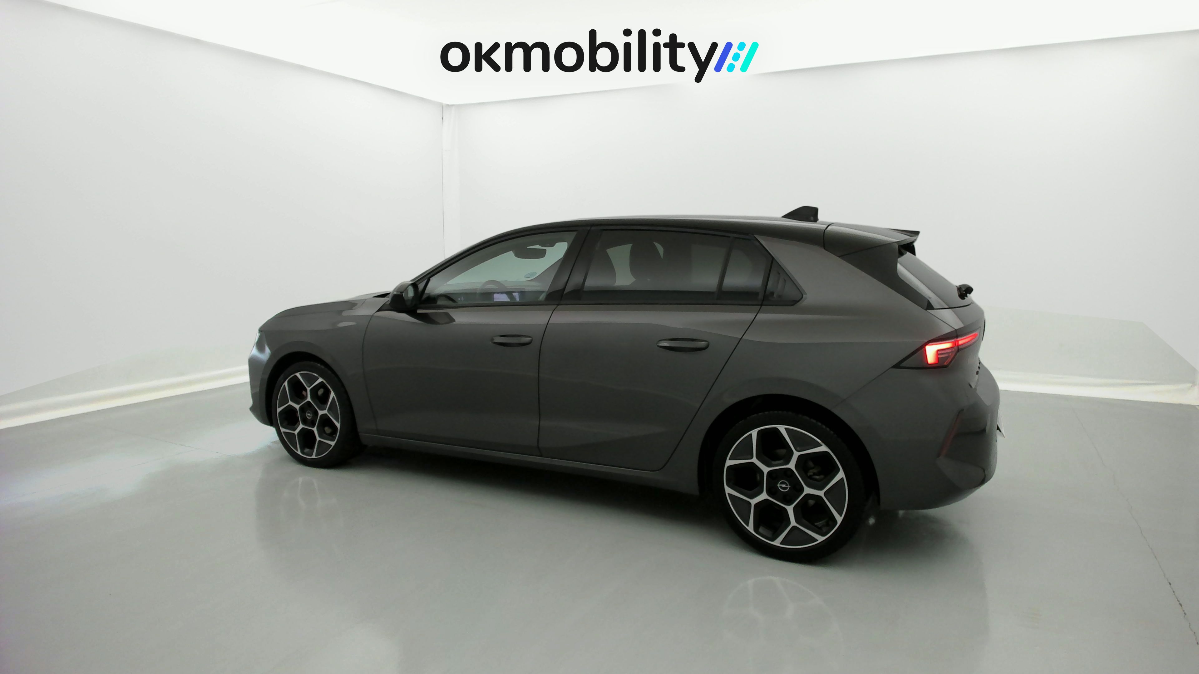 opel astra gs 1.2T 130 AT 2023 vulkan grey 8