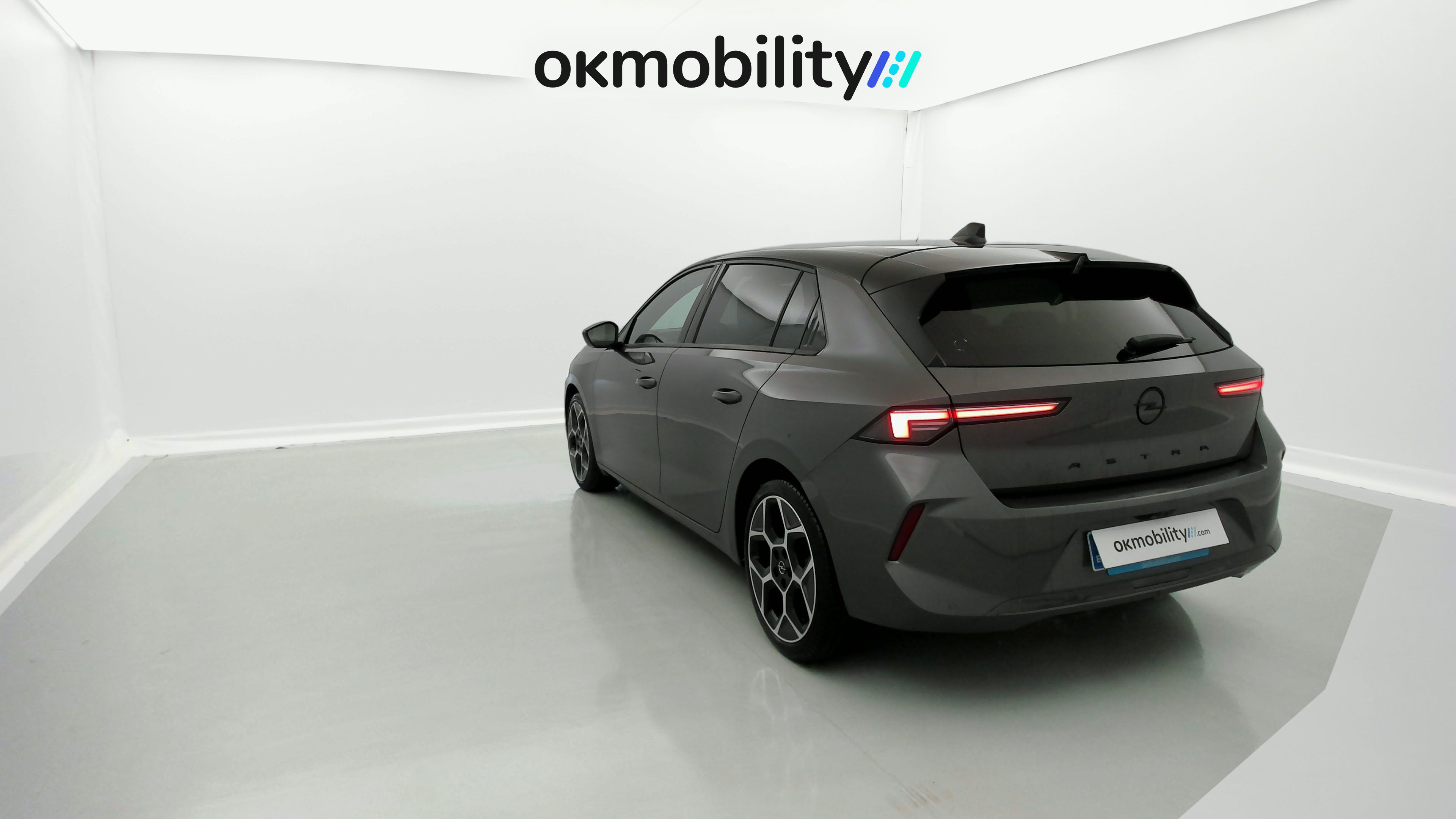 opel astra gs 1.2T 130 AT 2023 vulkan grey 9