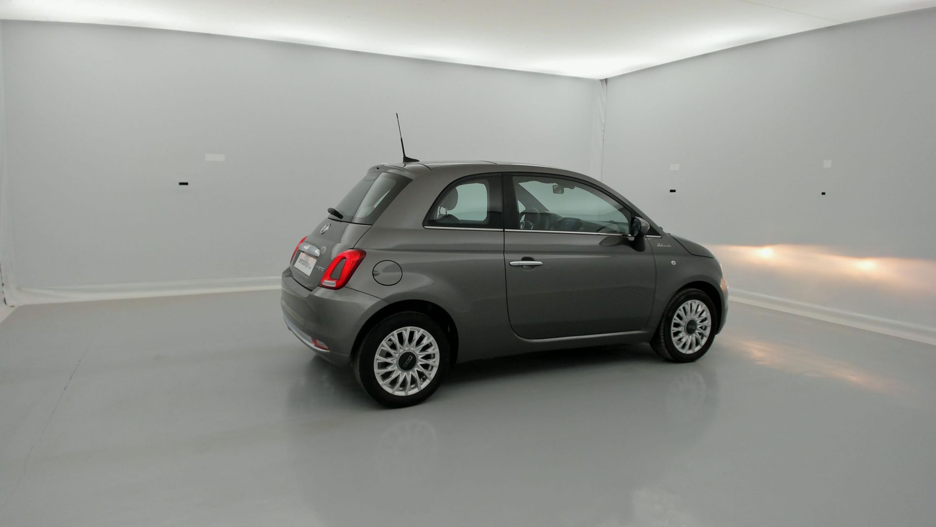 fiat 500 dolcevita 1.0 HYBRID 70 MHEV 2023 gris pompei 12