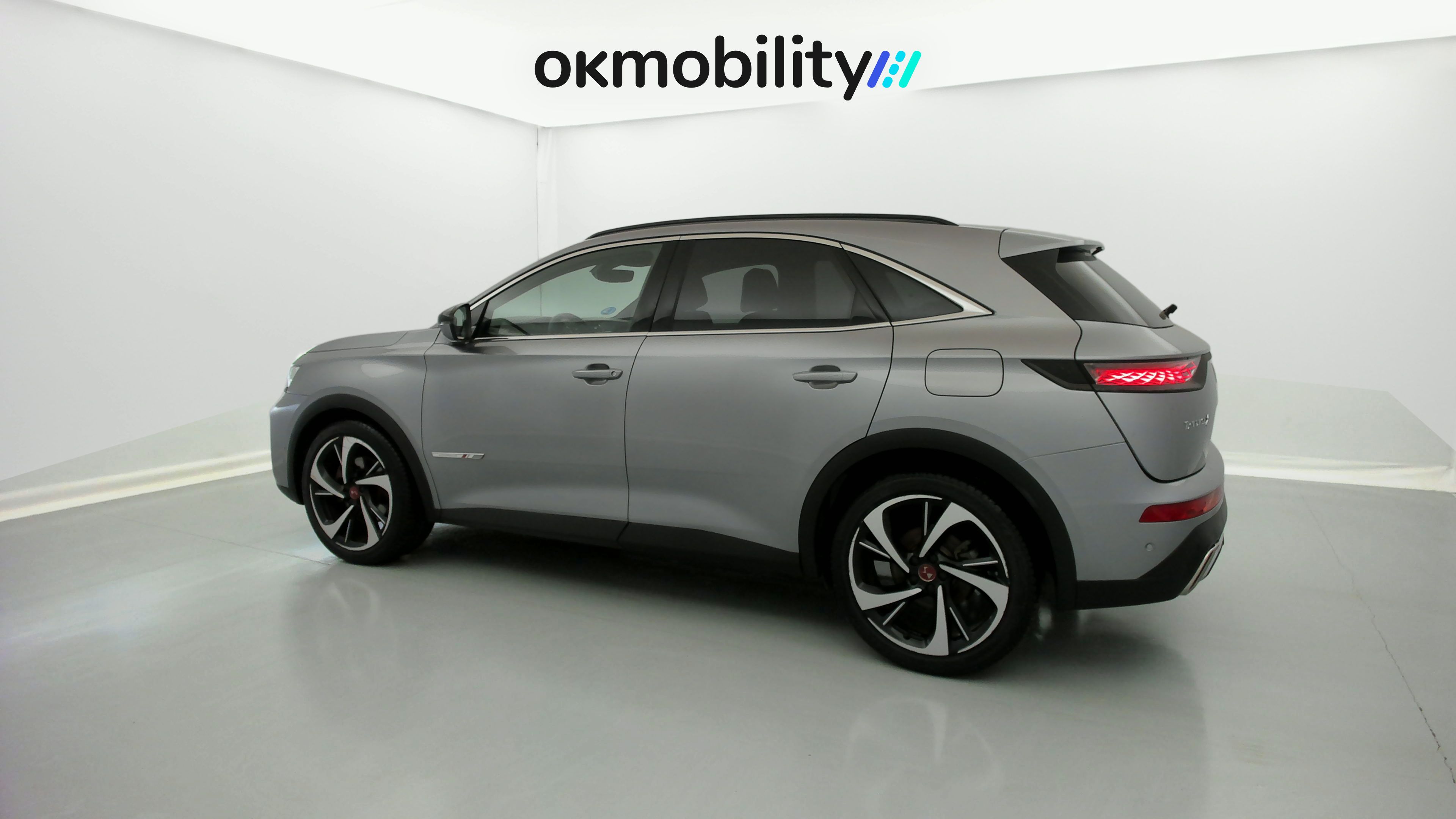 ds ds7 crossback performance line + E-TENSE 300 CA 2021 gris artense 8