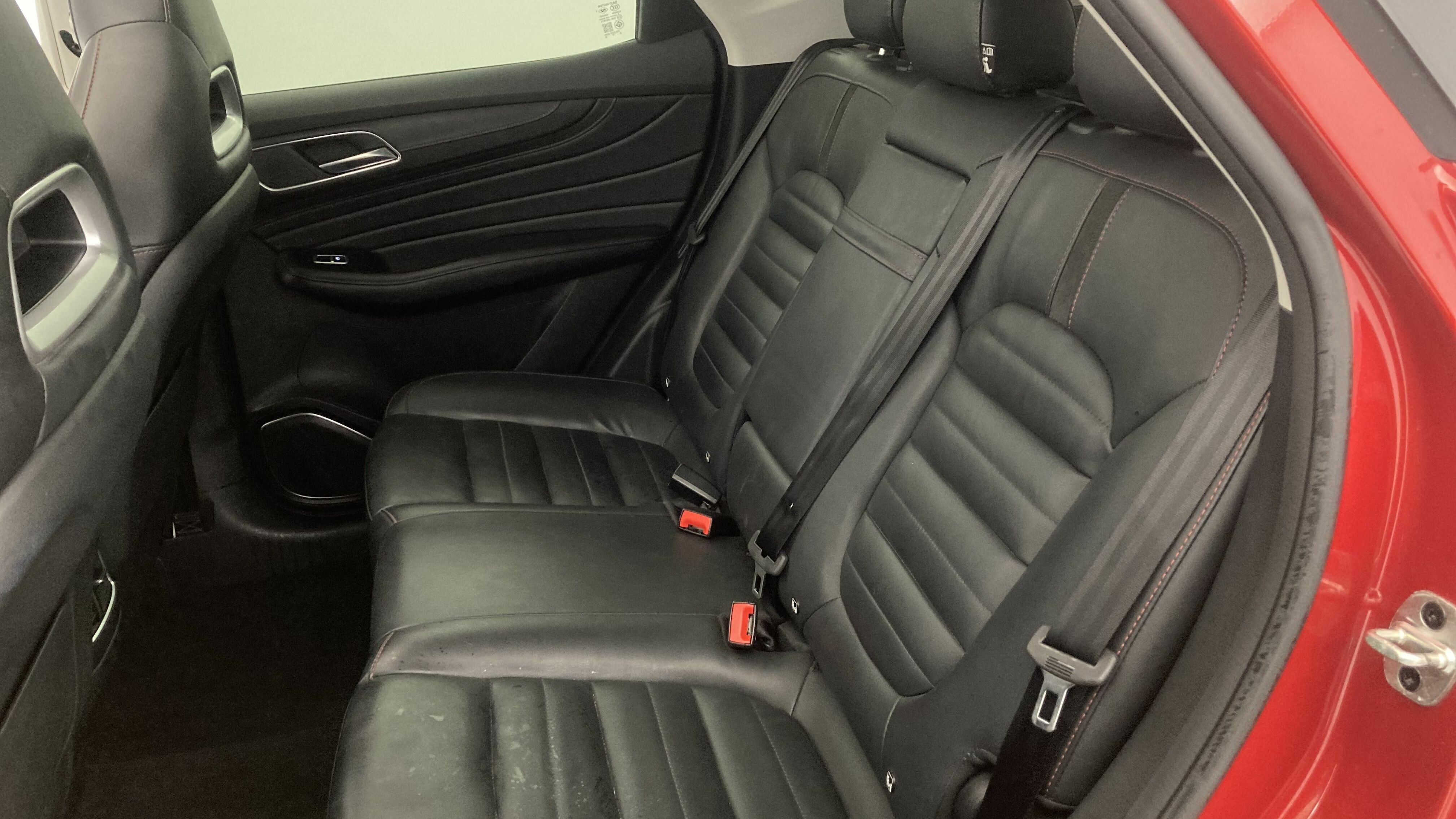 mg ehs phev luxury 1.5 T-GDI 258 PHEV 2023 diamond red 19