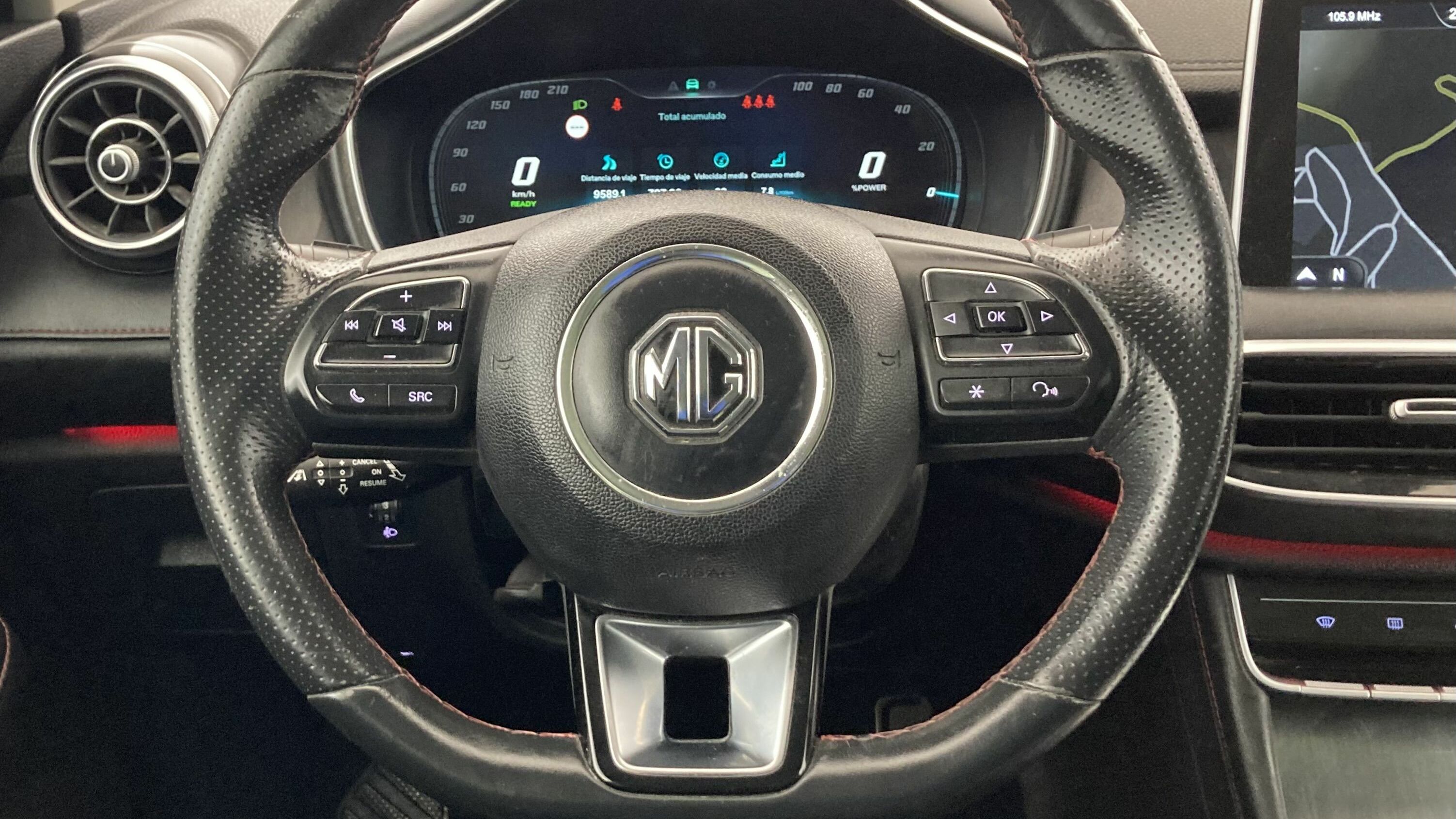 mg ehs phev luxury 1.5 T-GDI 258 PHEV 2023 dover white 14